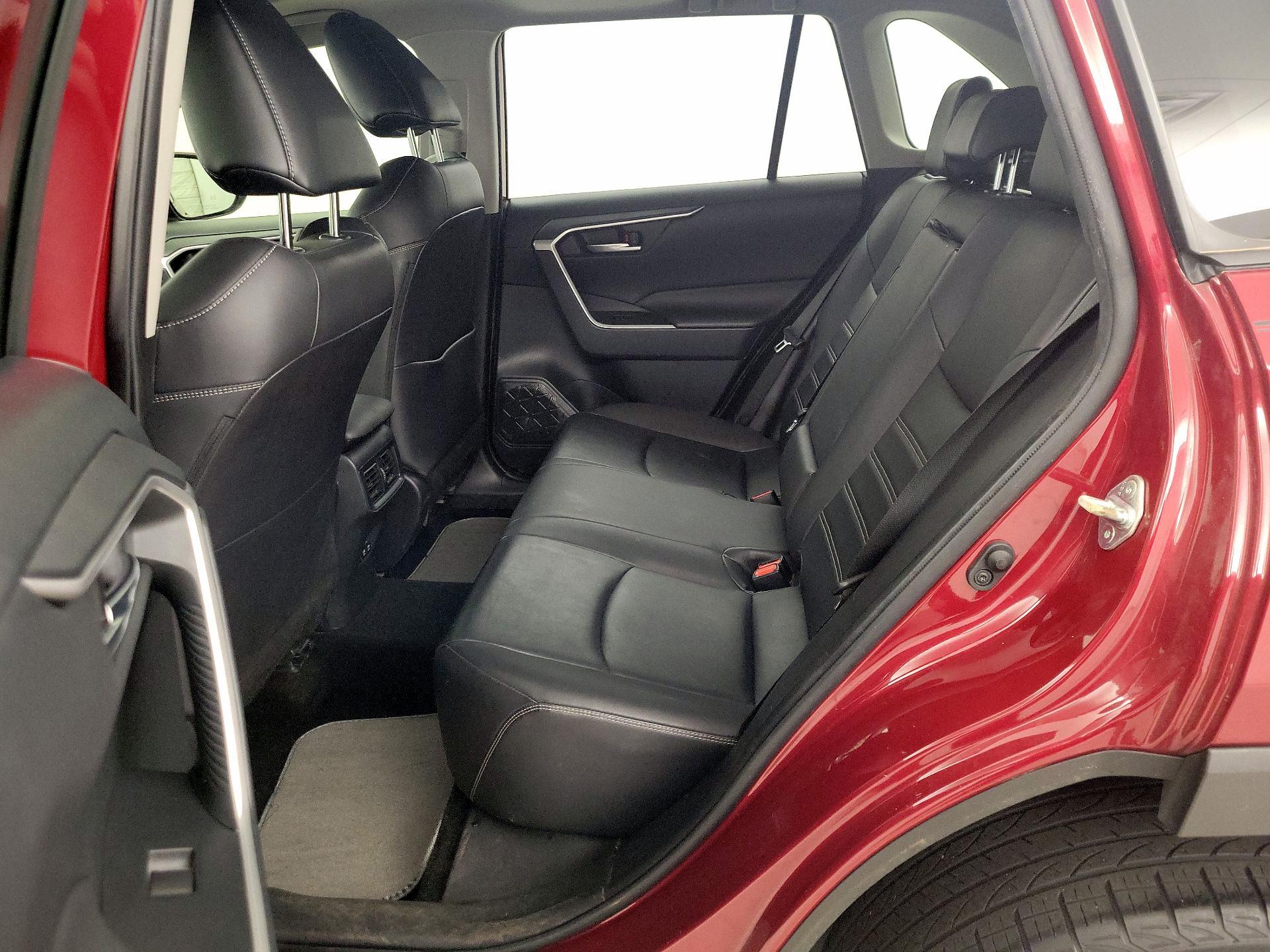 Thumbnail: 2020 Toyota RAV4 - 20