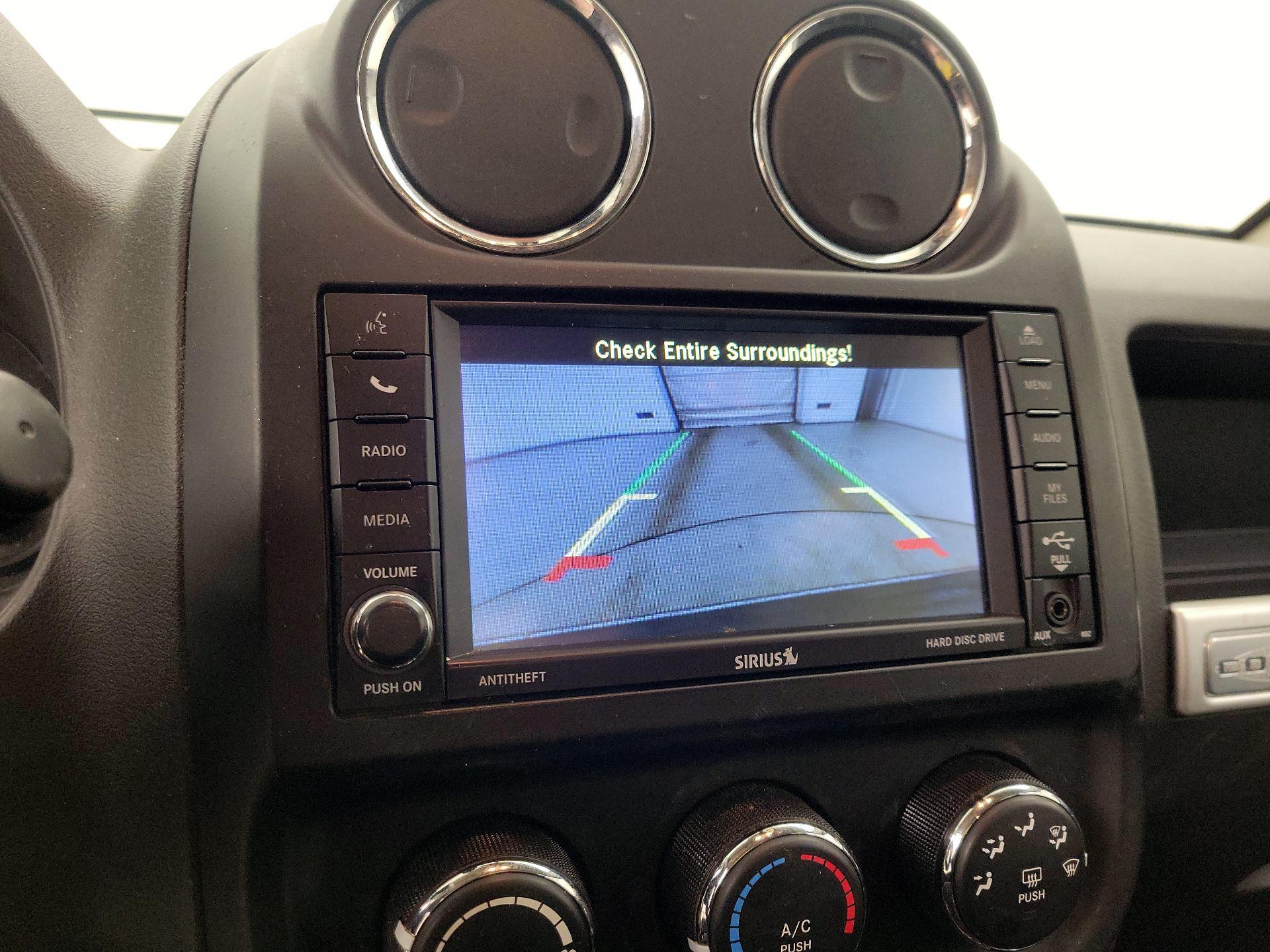 Thumbnail: 2016 Jeep Compass - 13