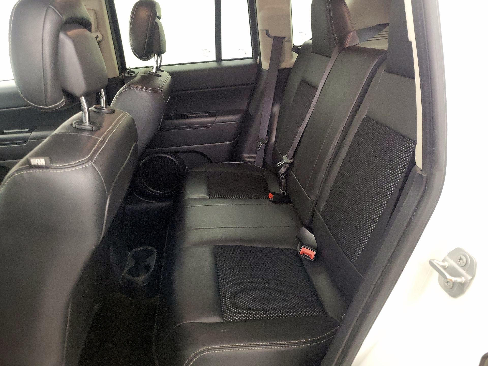 Thumbnail: 2016 Jeep Compass - 18