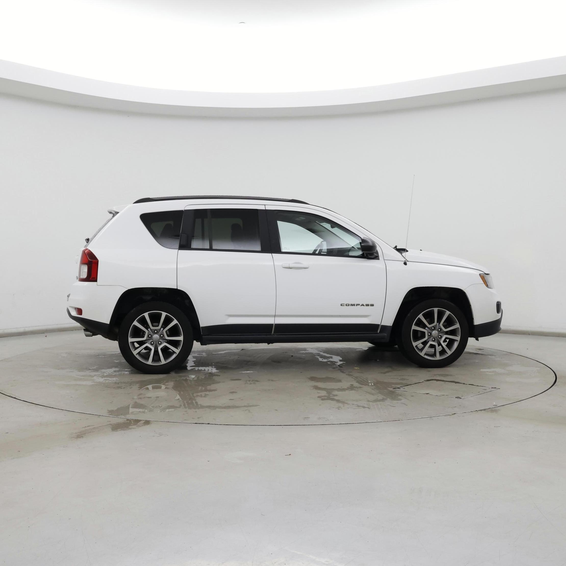 Thumbnail: 2016 Jeep Compass - 7