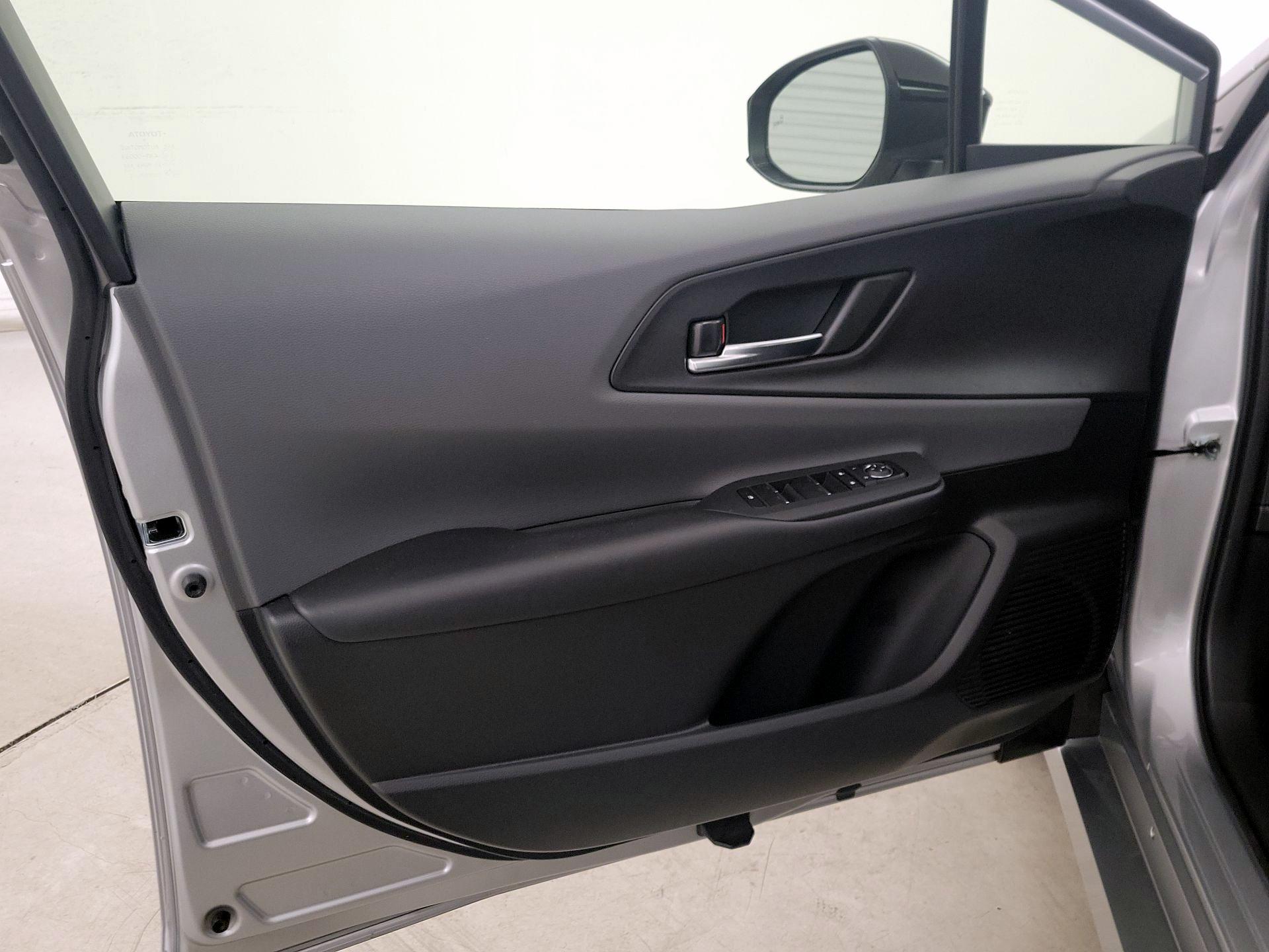 Thumbnail: 2024 Toyota Prius - 12