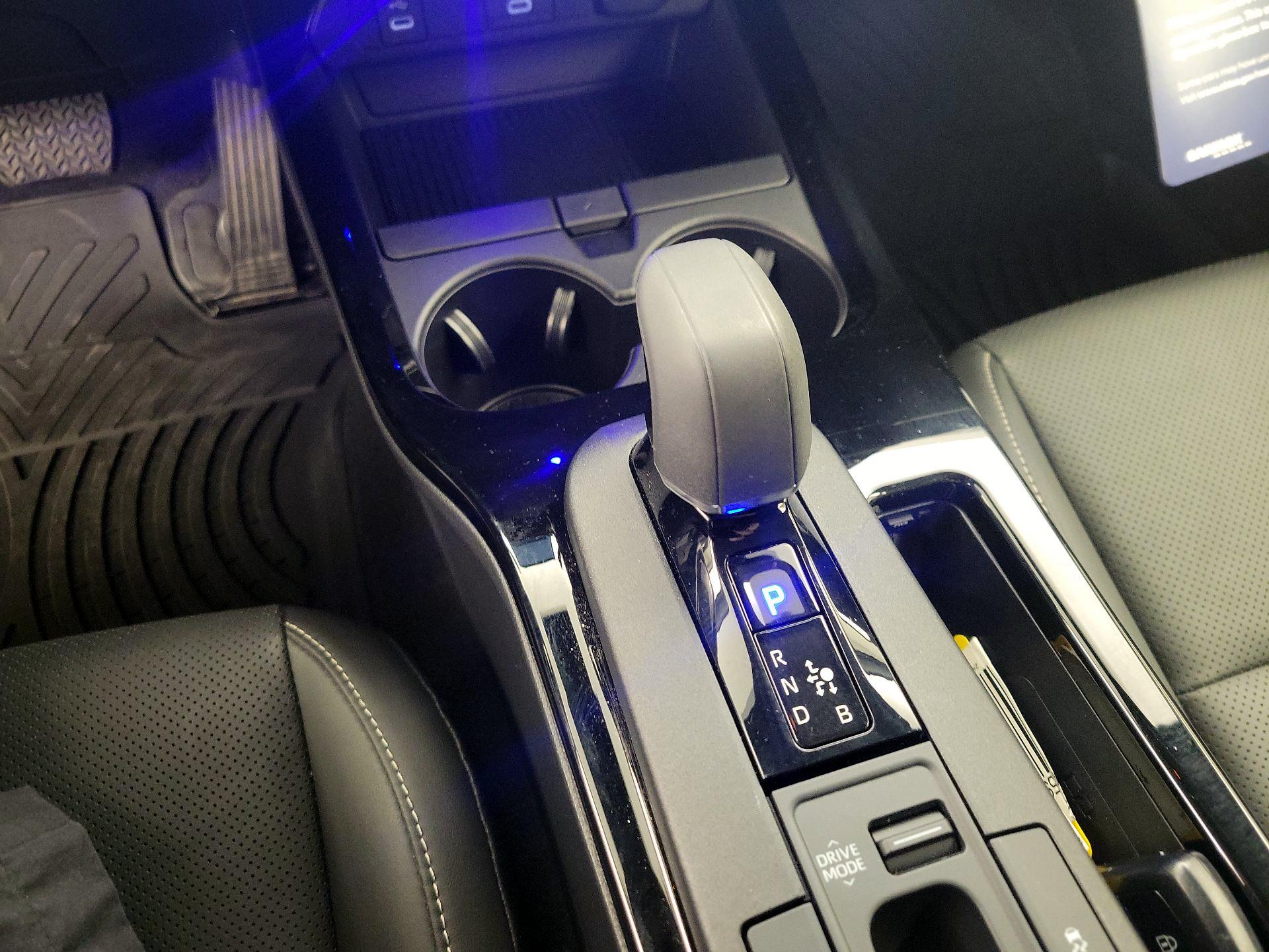 Thumbnail: 2024 Toyota Prius - 17