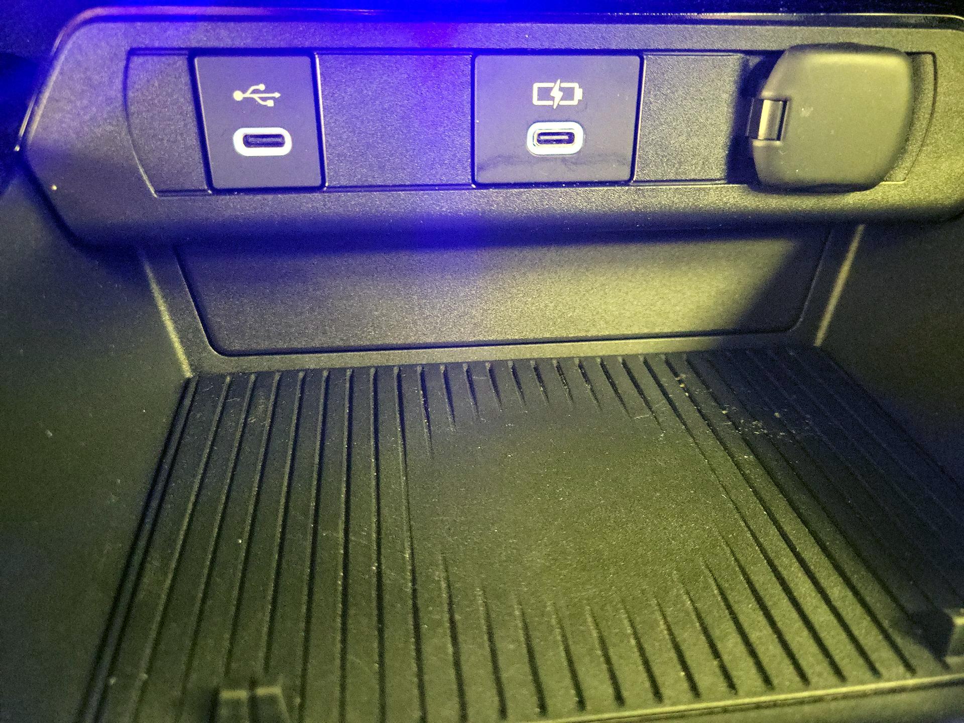 Thumbnail: 2024 Toyota Prius - 18