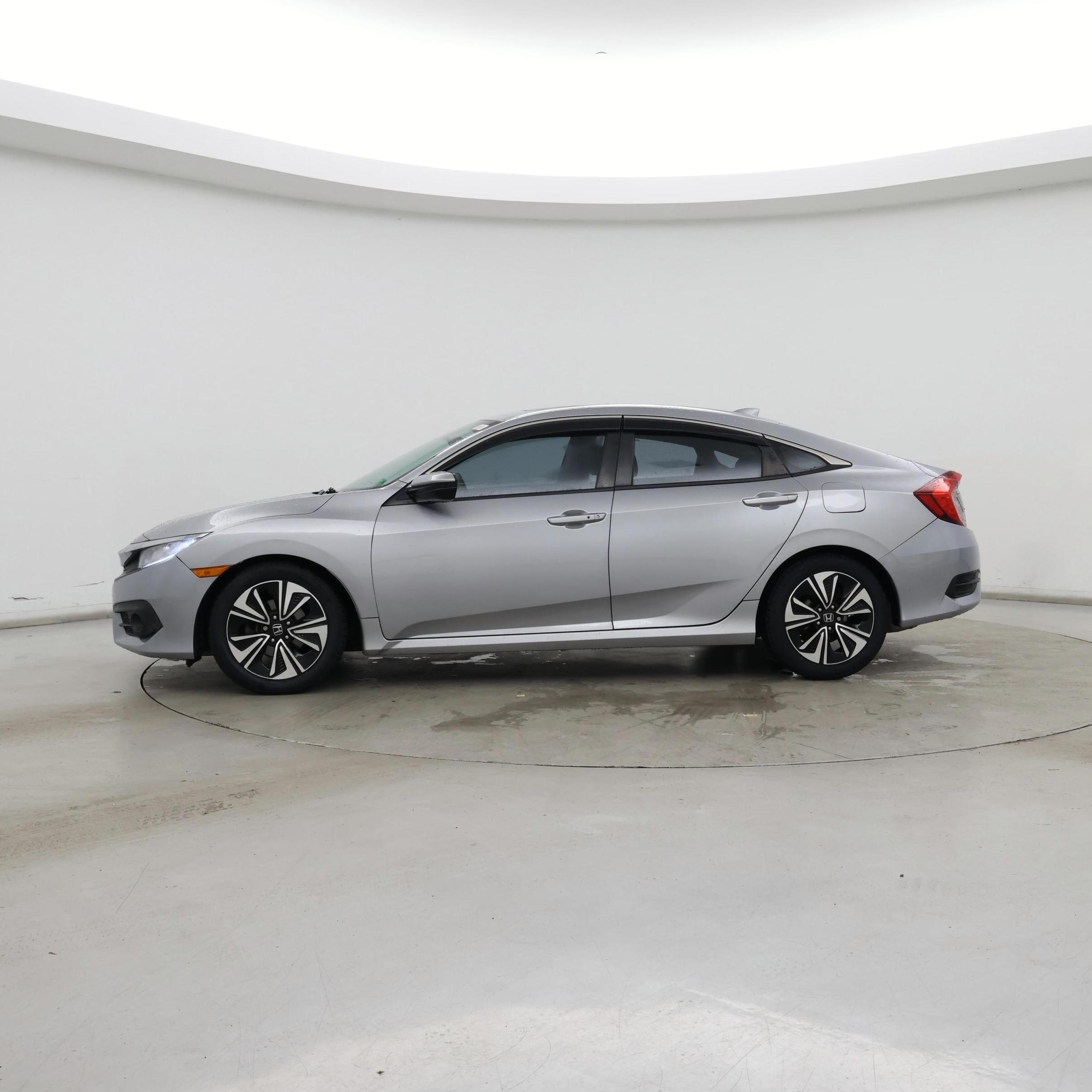 Thumbnail: 2016 Honda Civic - 3