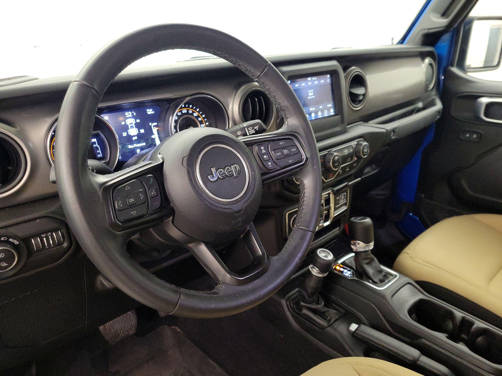 Thumbnail: 2021 Jeep Gladiator - 9