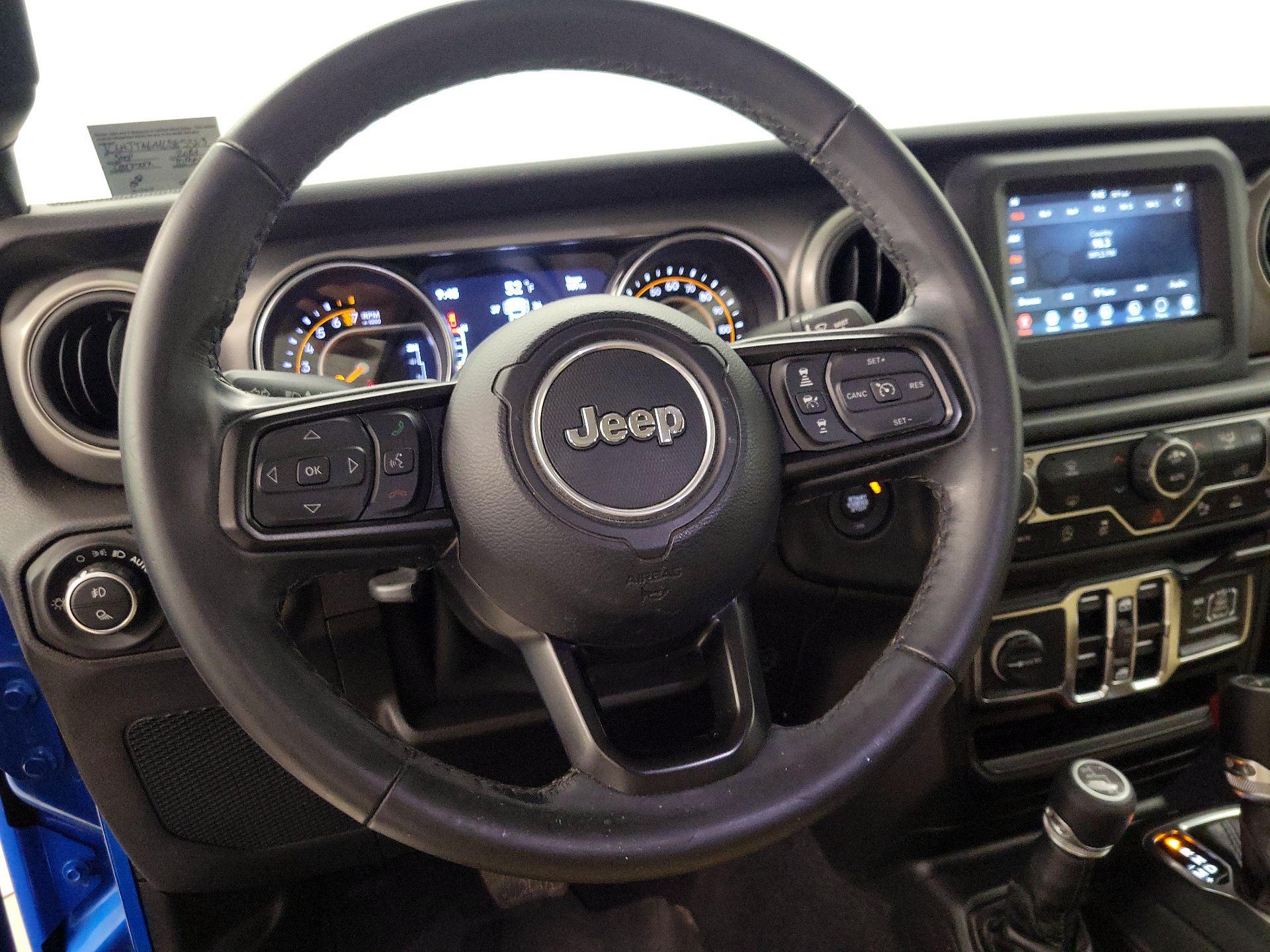 Thumbnail: 2021 Jeep Gladiator - 10