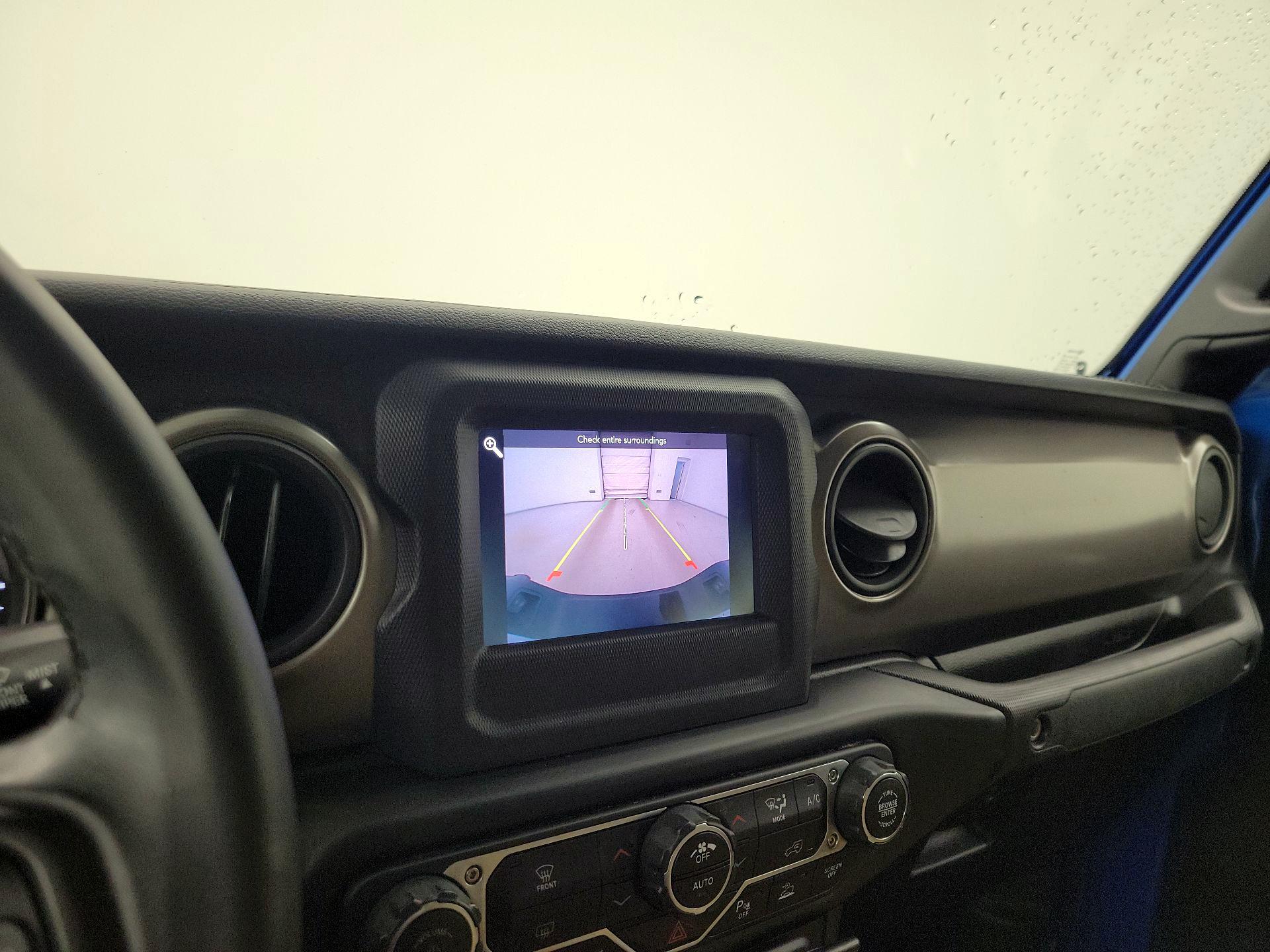 Thumbnail: 2021 Jeep Gladiator - 14