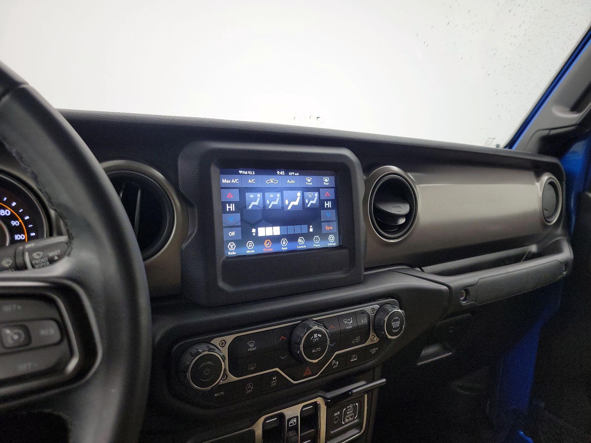 Thumbnail: 2021 Jeep Gladiator - 16