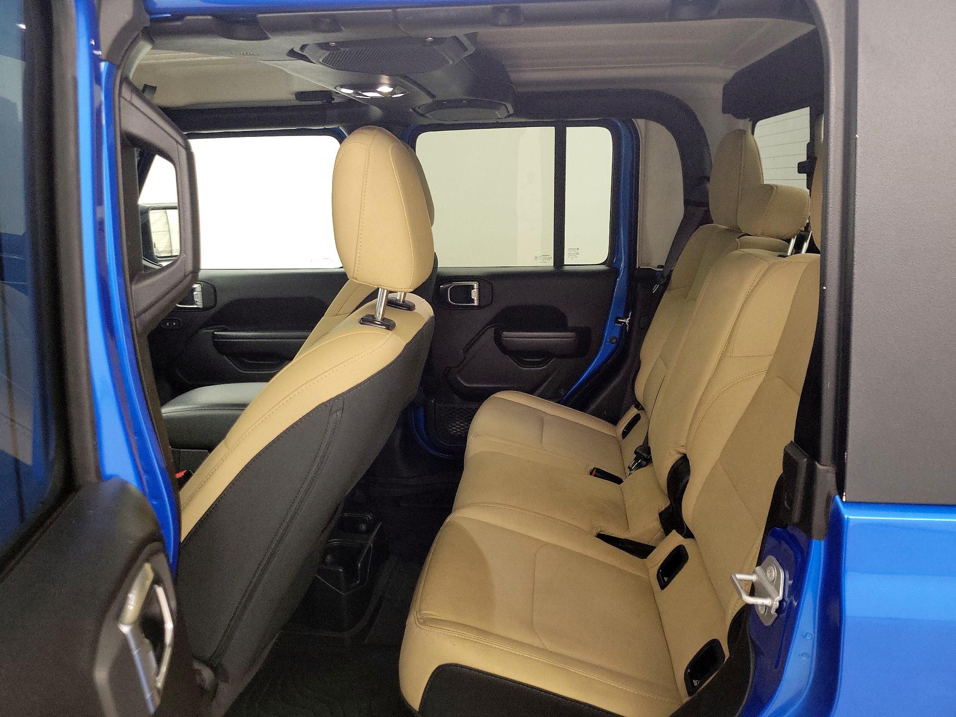 Thumbnail: 2021 Jeep Gladiator - 19