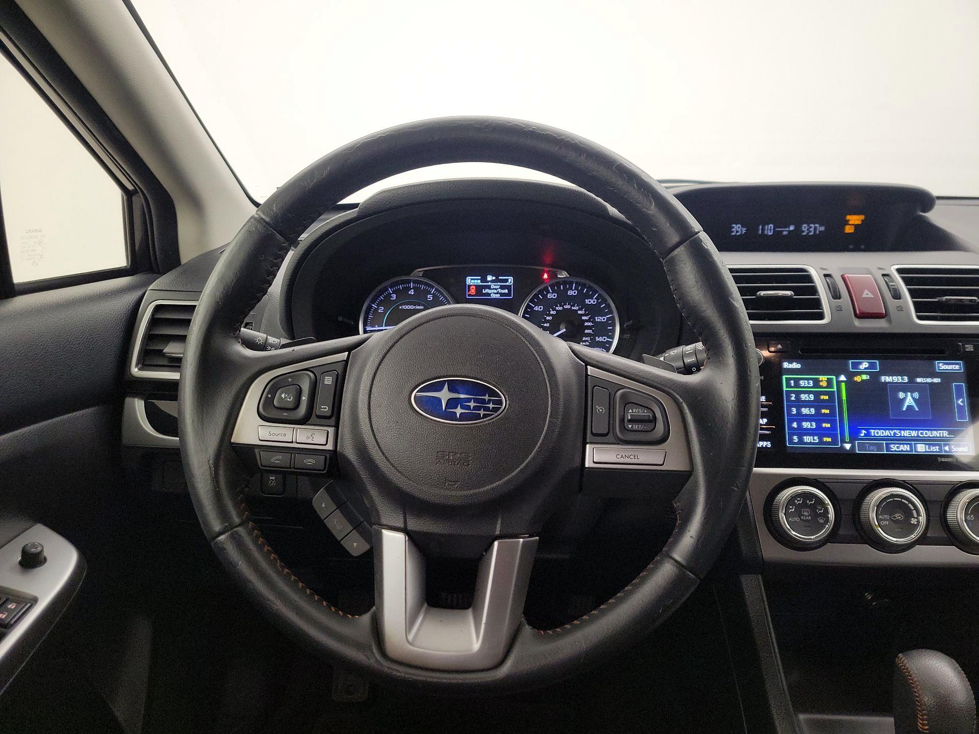 Thumbnail: 2017 Subaru Crosstrek - 10