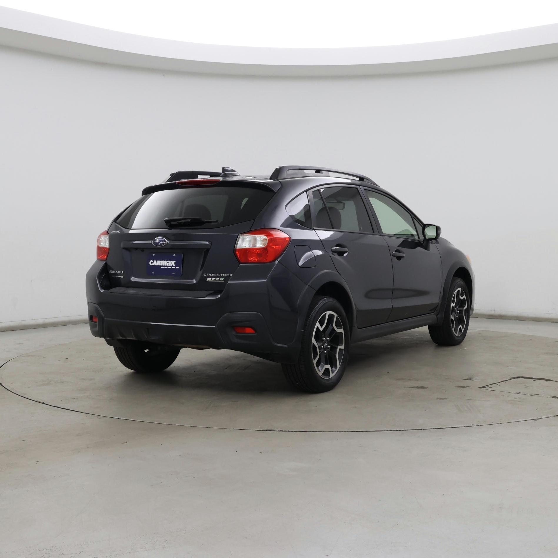 Thumbnail: 2017 Subaru Crosstrek - 8