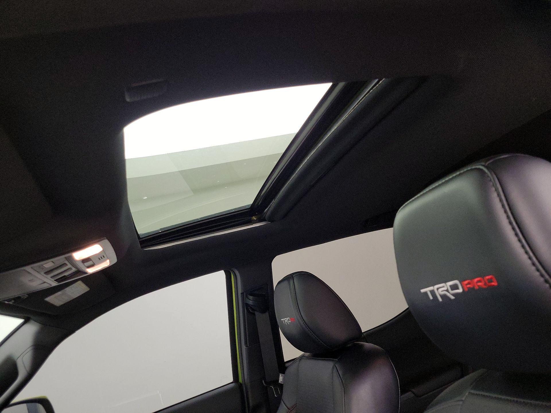 Thumbnail: 2022 Toyota Tacoma - 20