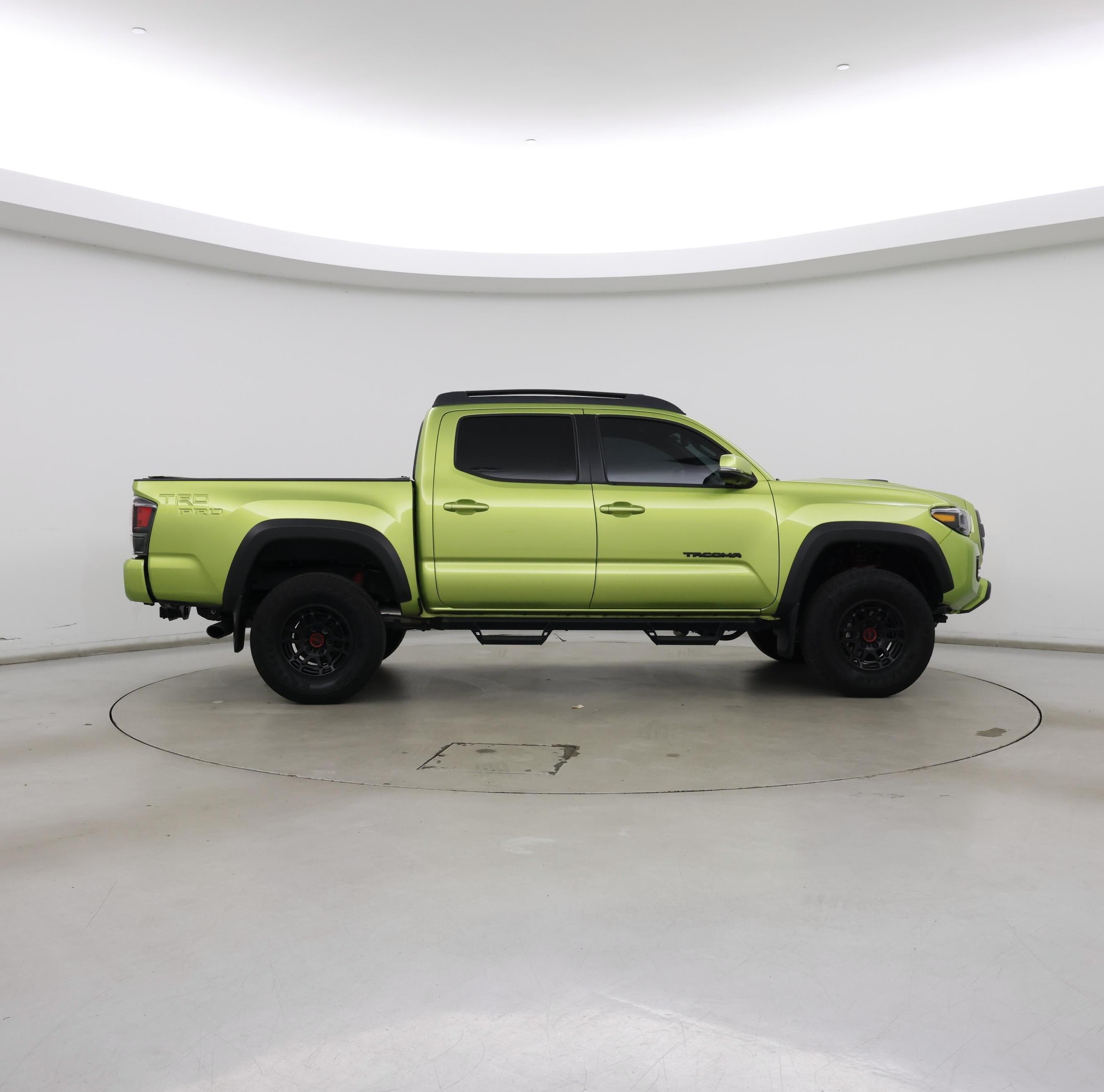 Thumbnail: 2022 Toyota Tacoma - 7