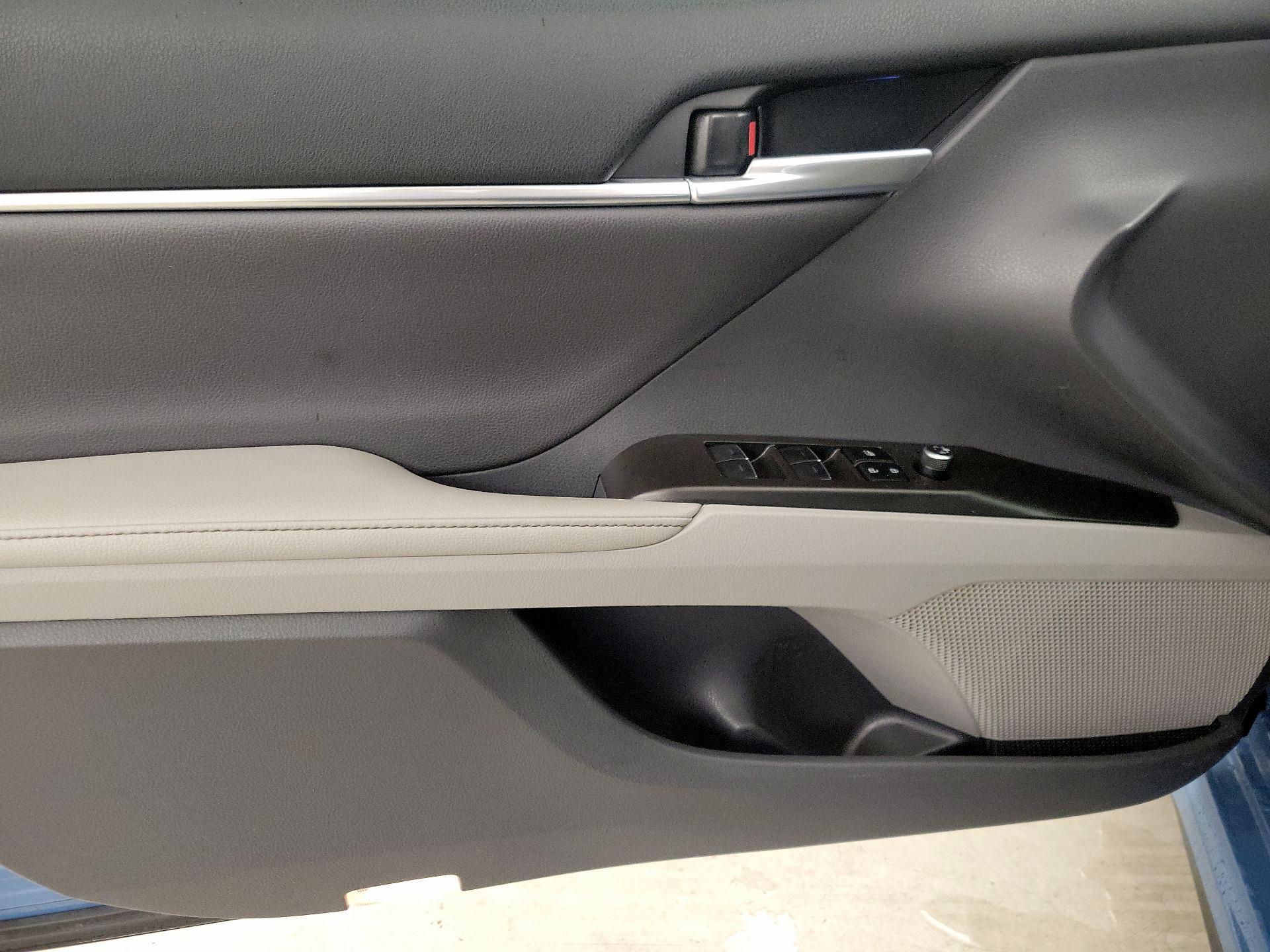 Thumbnail: 2024 Toyota Camry - 12