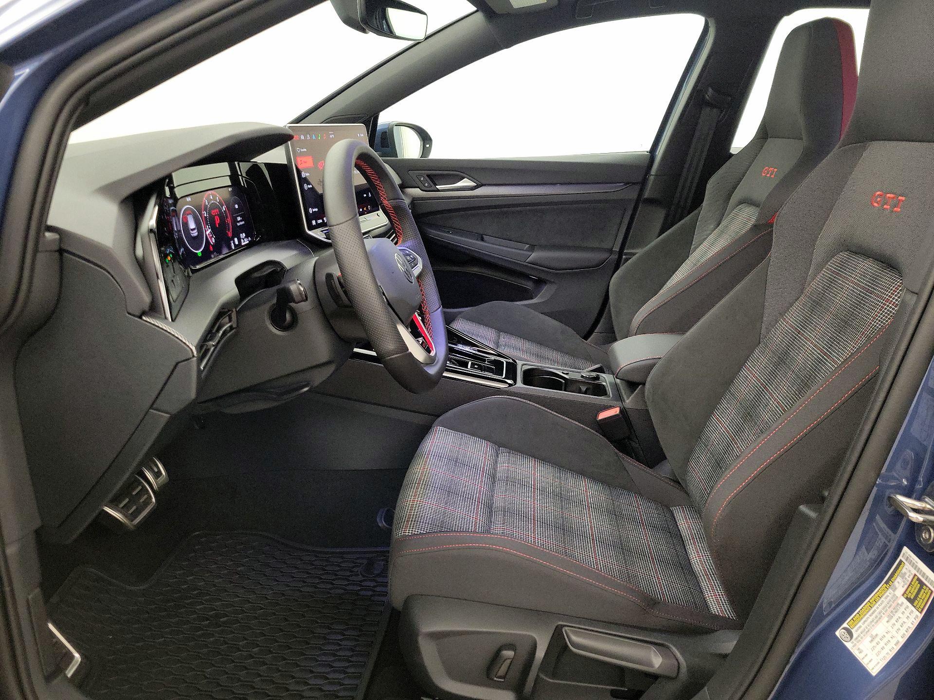 Thumbnail: 2025 Volkswagen Golf - 11