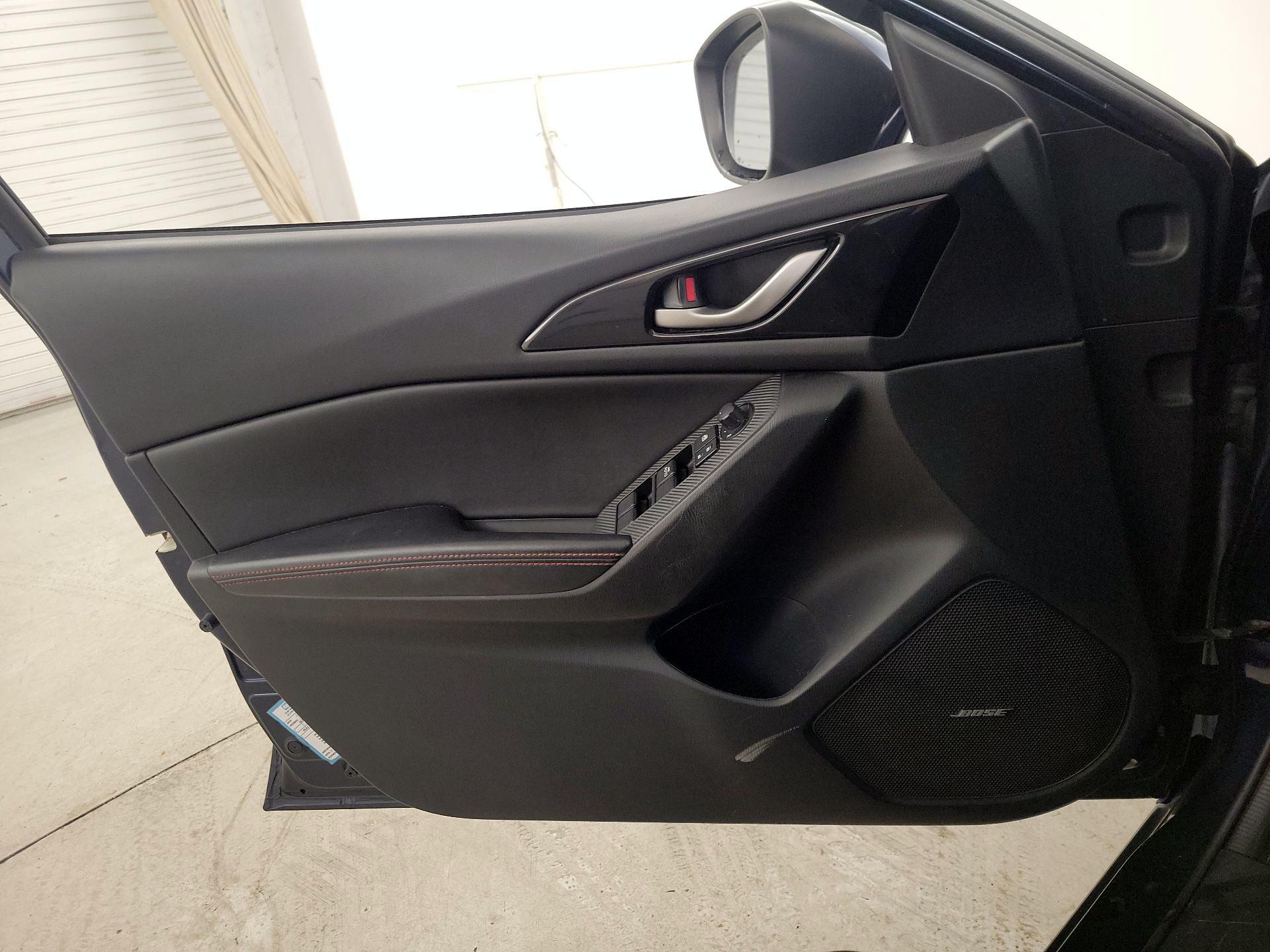 Thumbnail: 2015 Mazda Mazda3 - 12