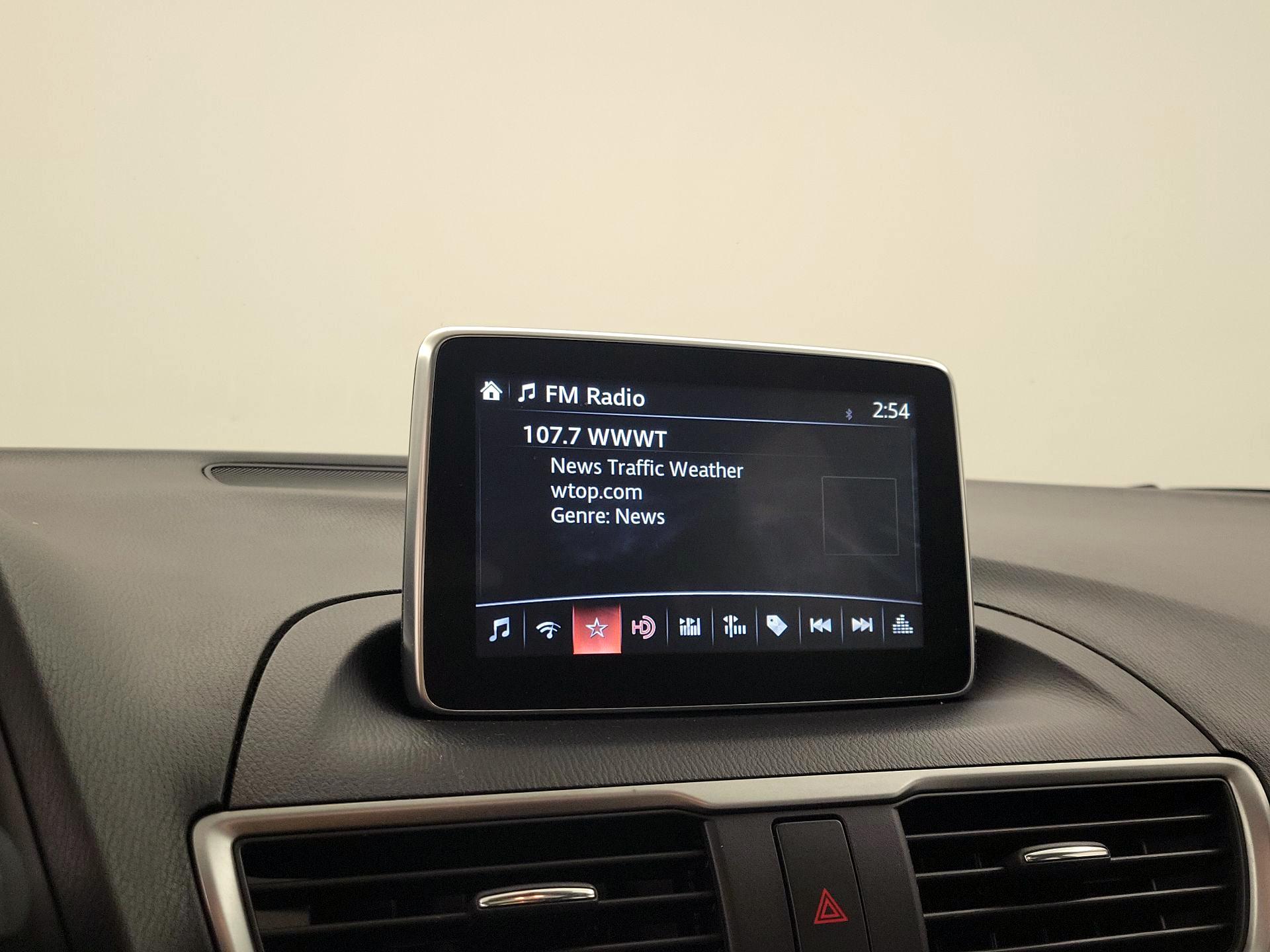 Thumbnail: 2015 Mazda Mazda3 - 16