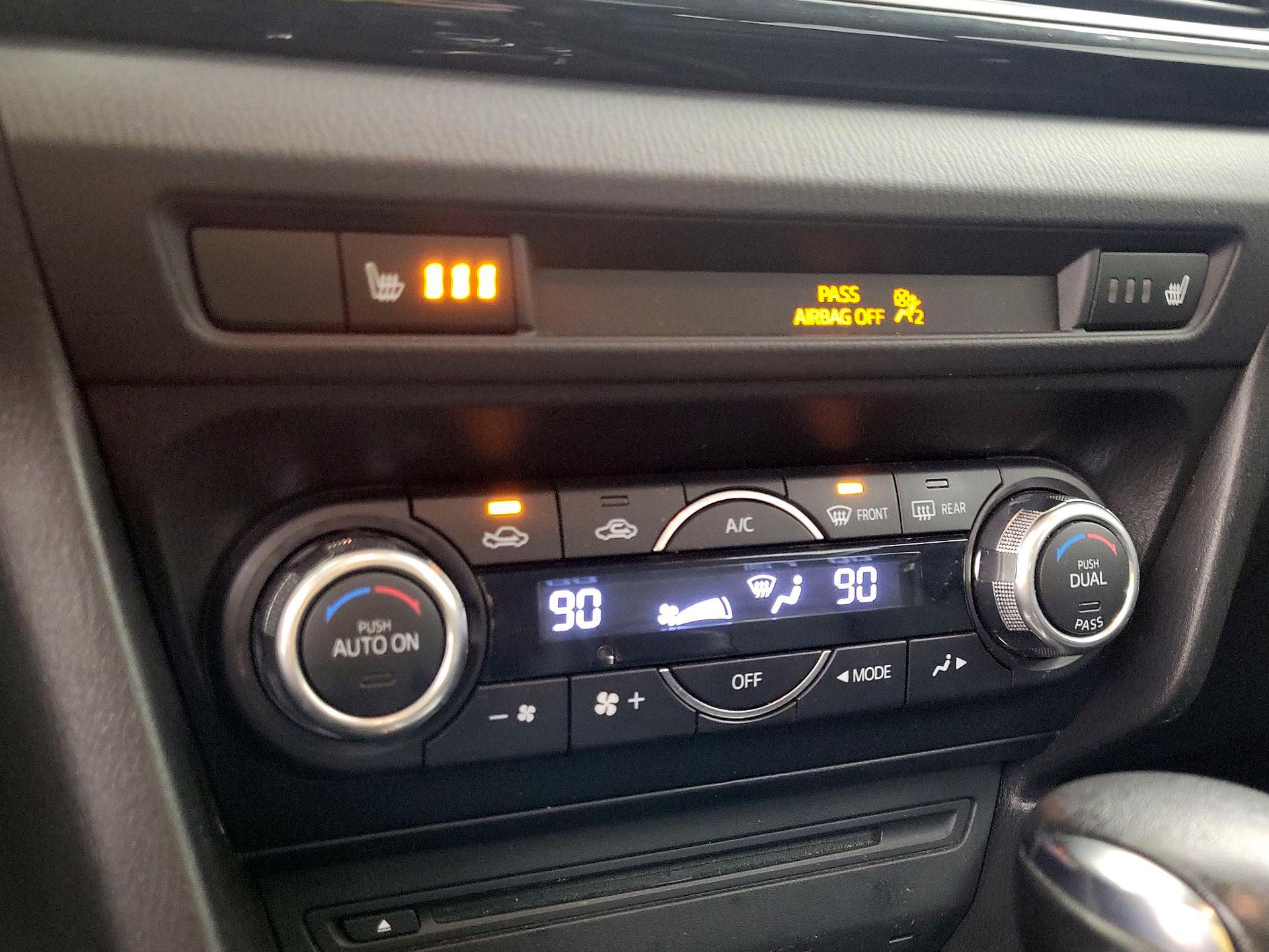 Thumbnail: 2015 Mazda Mazda3 - 17