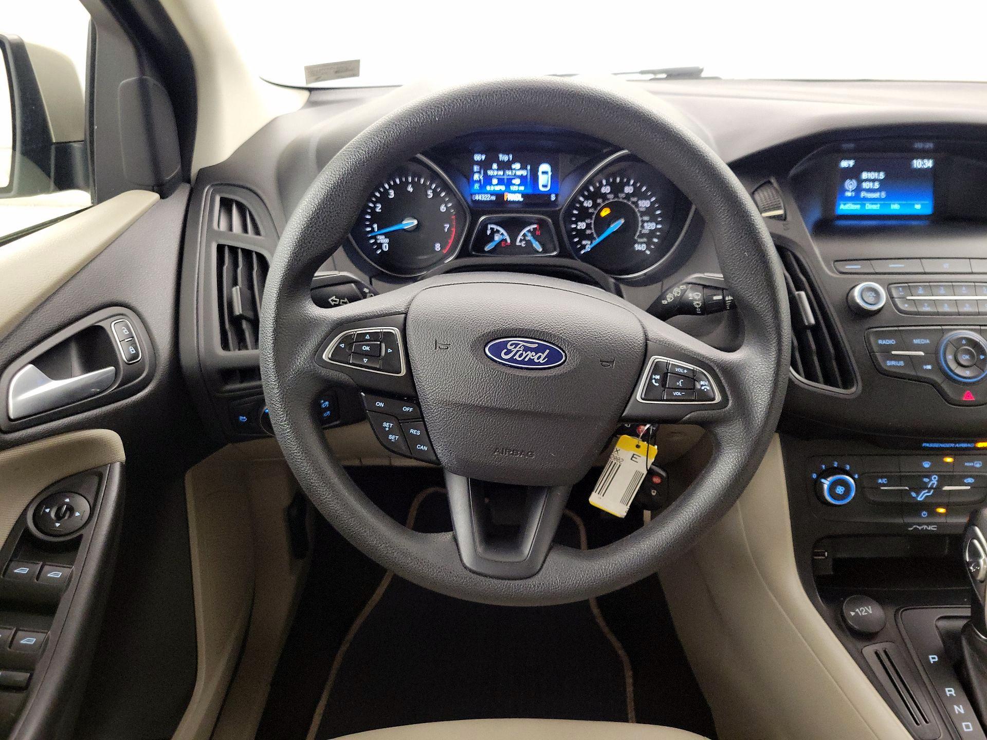 Thumbnail: 2018 Ford Focus - 10