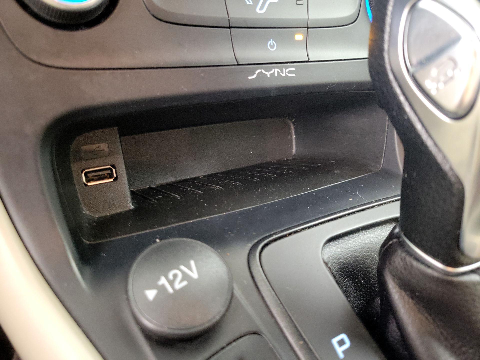 Thumbnail: 2018 Ford Focus - 18