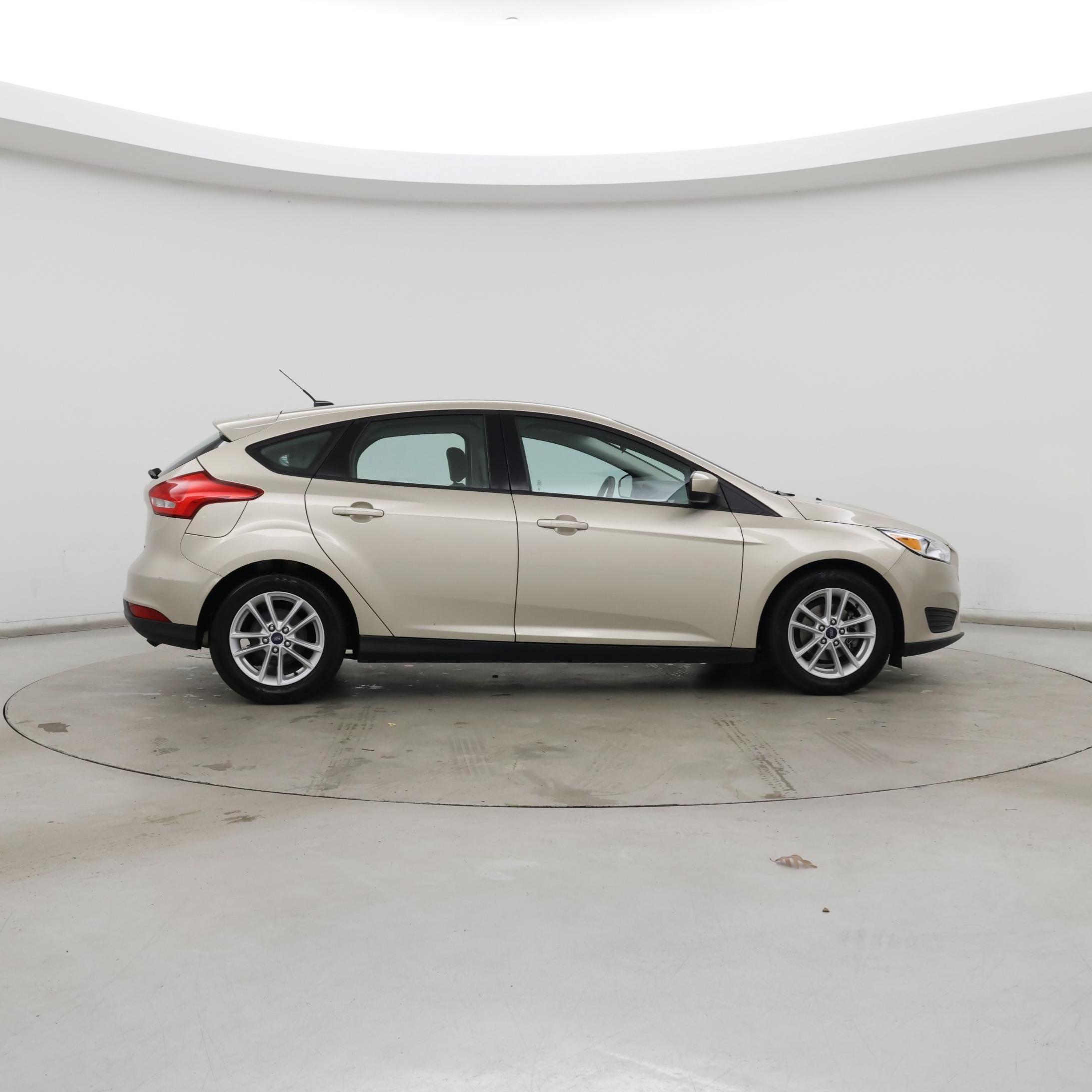 Thumbnail: 2018 Ford Focus - 7