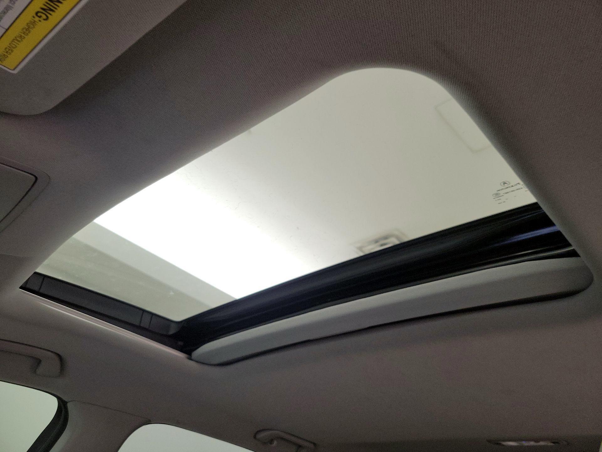 Thumbnail: 2017 Acura MDX - 20