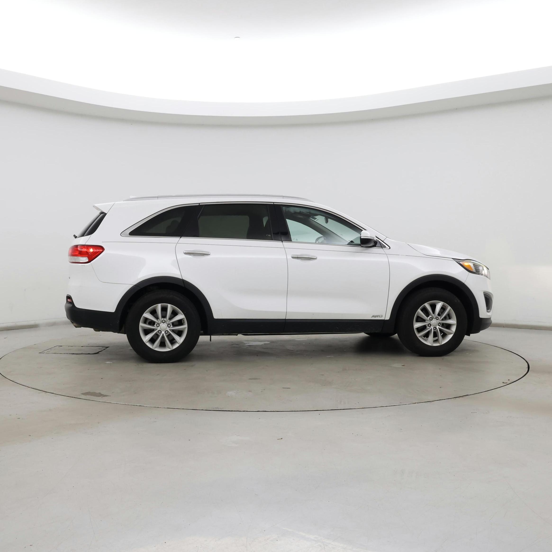 Thumbnail: 2016 Kia Sorento - 7