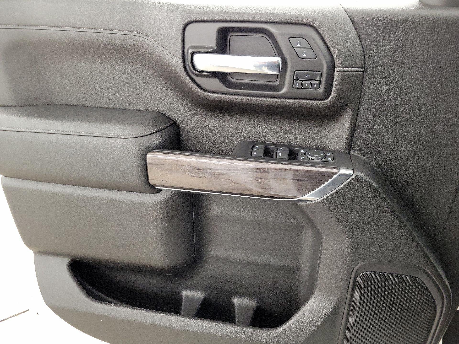 Thumbnail: 2021 Chevrolet Silverado 1500 - 12