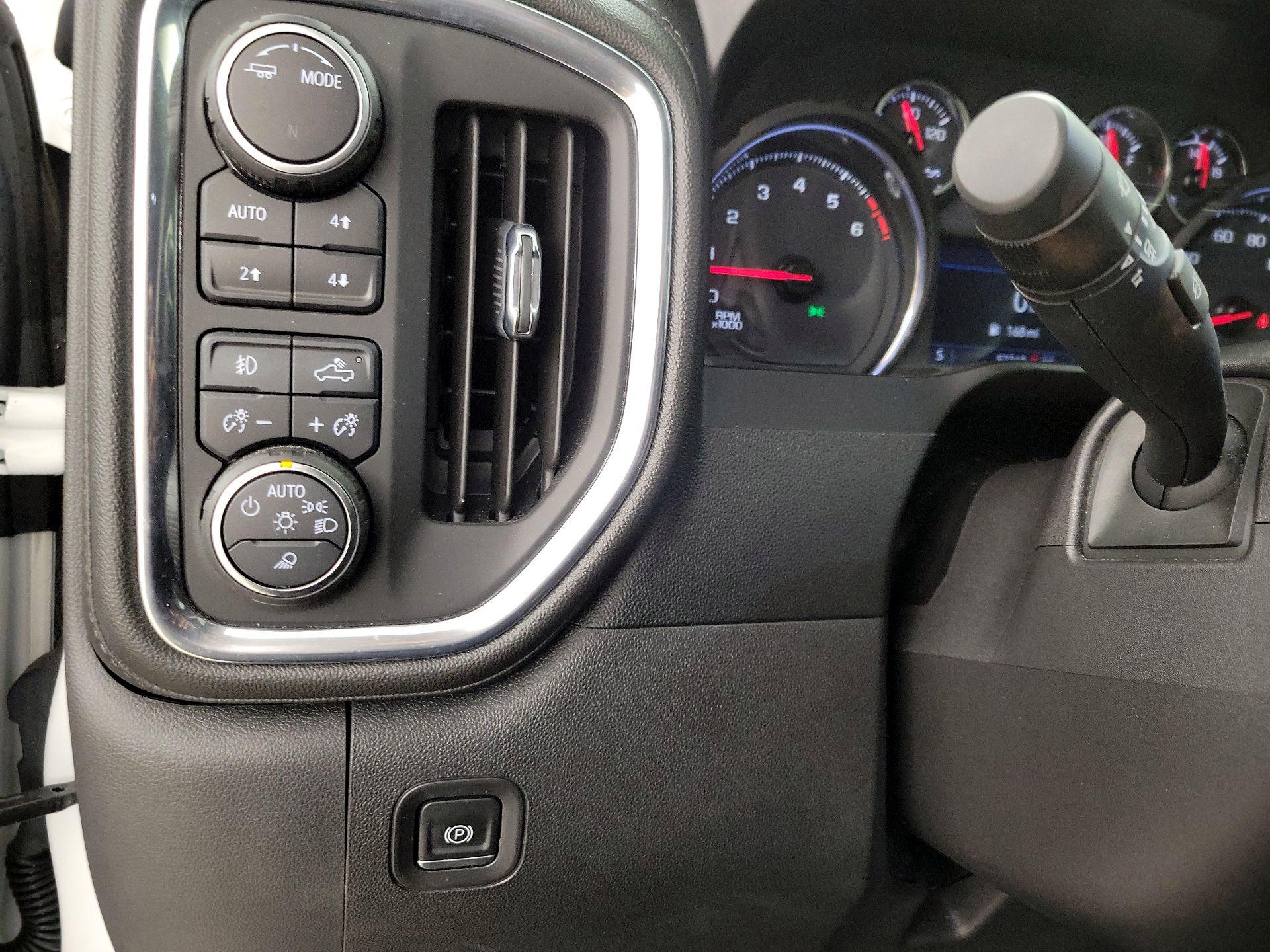 Thumbnail: 2021 Chevrolet Silverado 1500 - 13