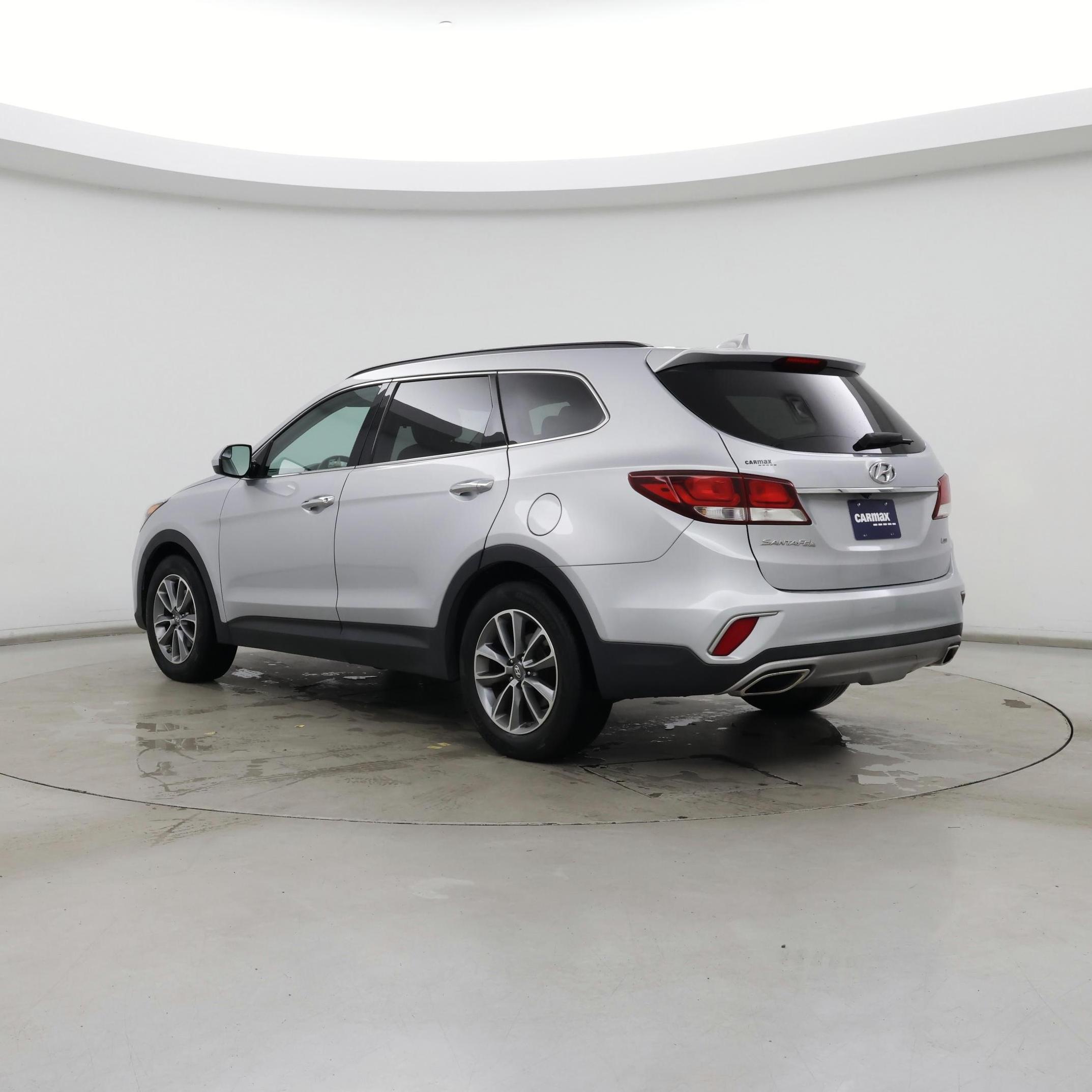 Thumbnail: 2017 Hyundai Santa Fe - 2