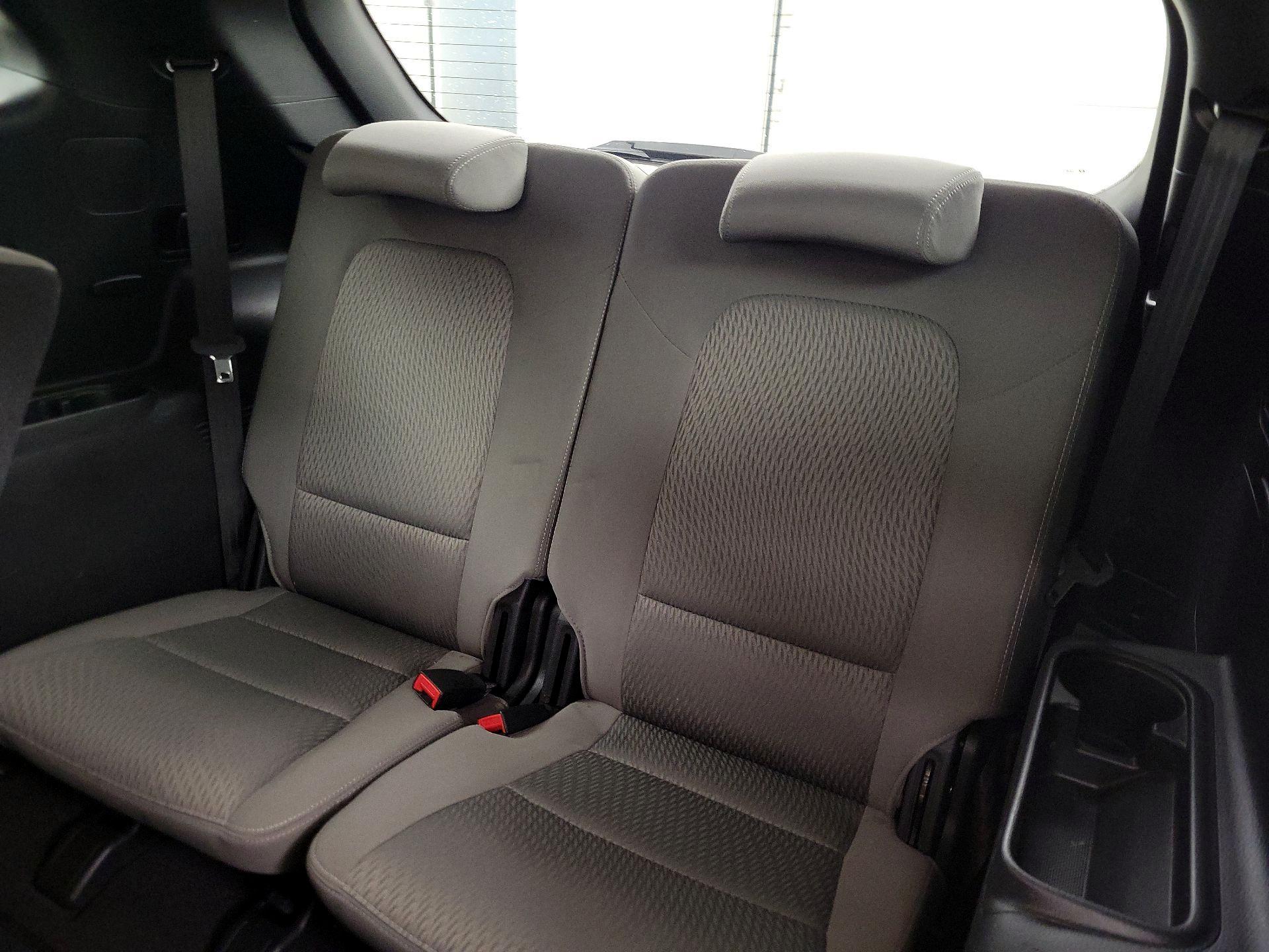 Thumbnail: 2017 Hyundai Santa Fe - 20