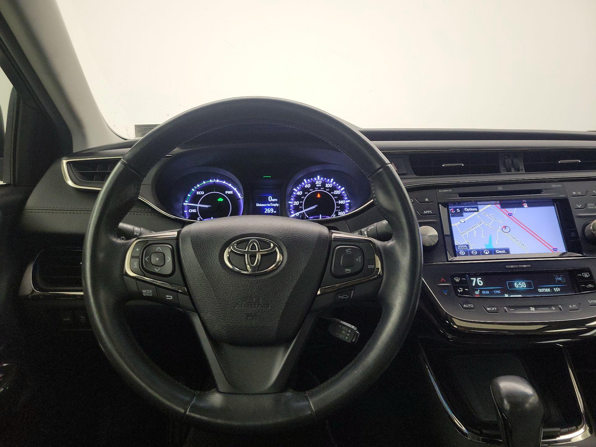 Thumbnail: 2015 Toyota Avalon - 10