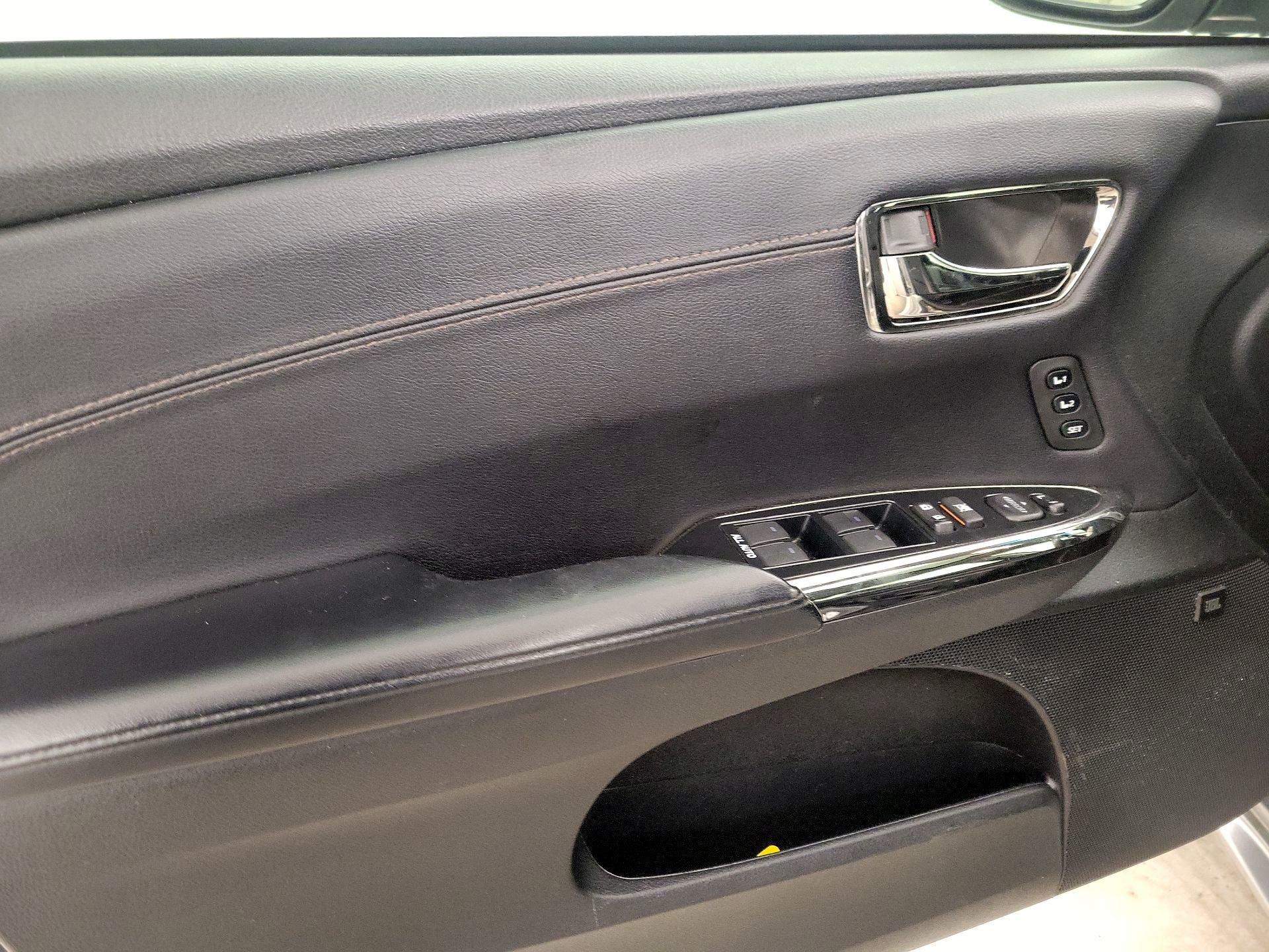 Thumbnail: 2015 Toyota Avalon - 12