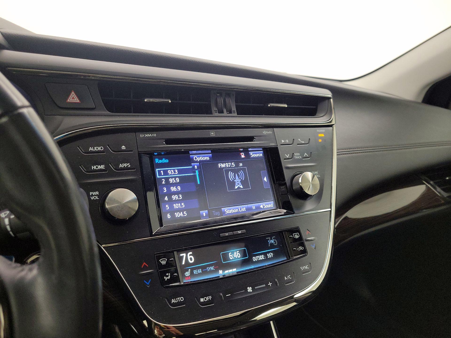 Thumbnail: 2015 Toyota Avalon - 16