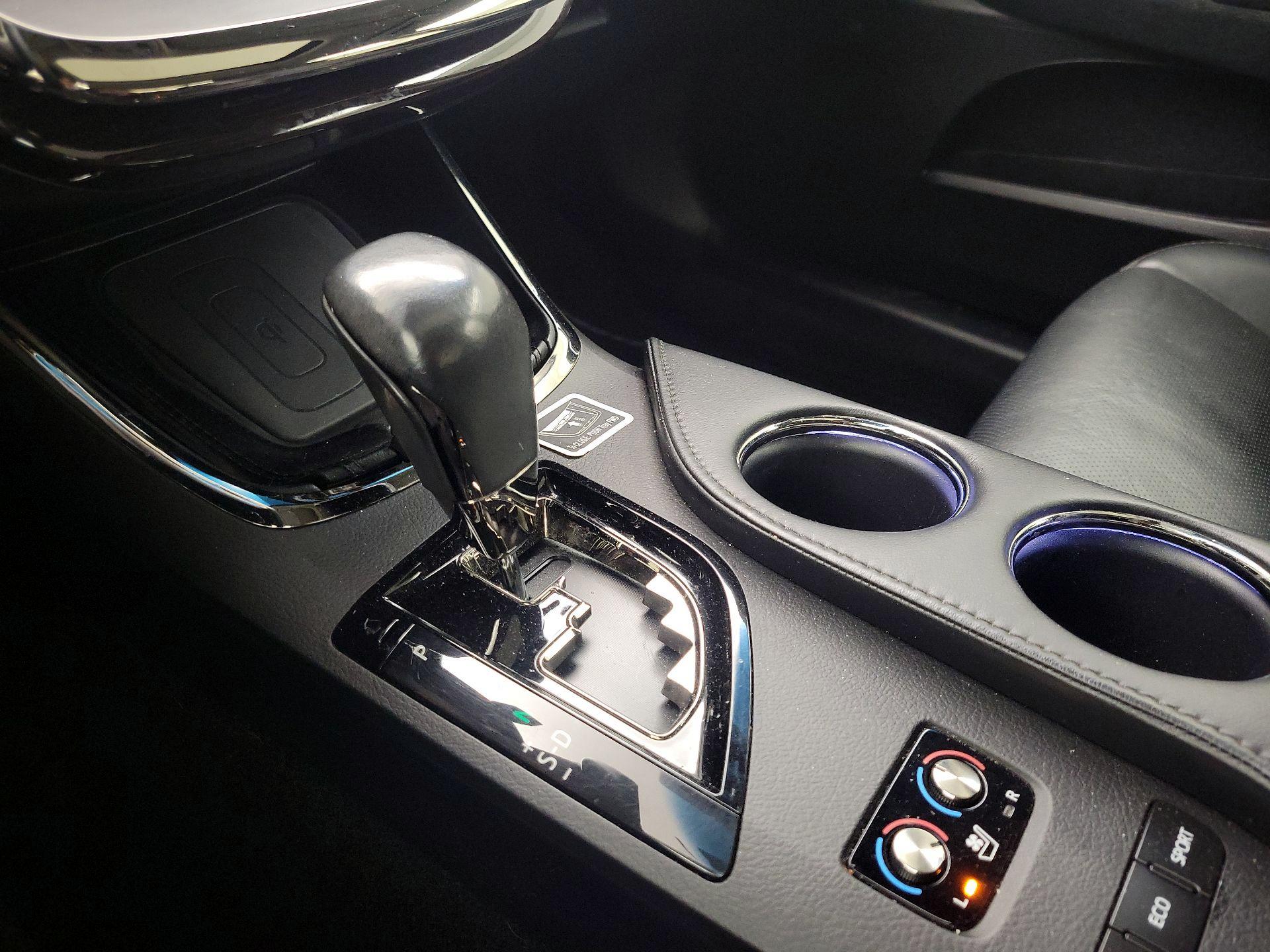 Thumbnail: 2015 Toyota Avalon - 18