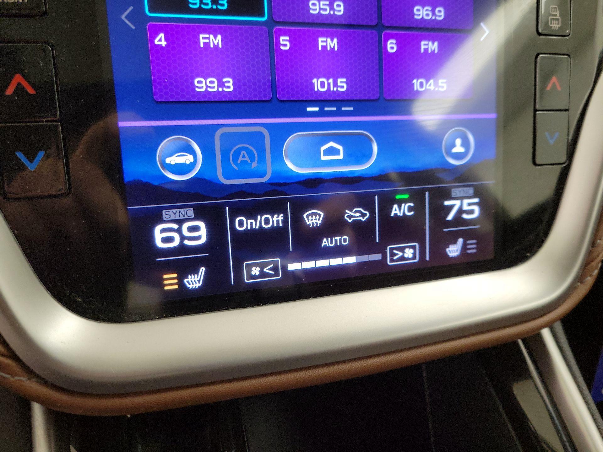 Thumbnail: 2022 Subaru Outback - 16