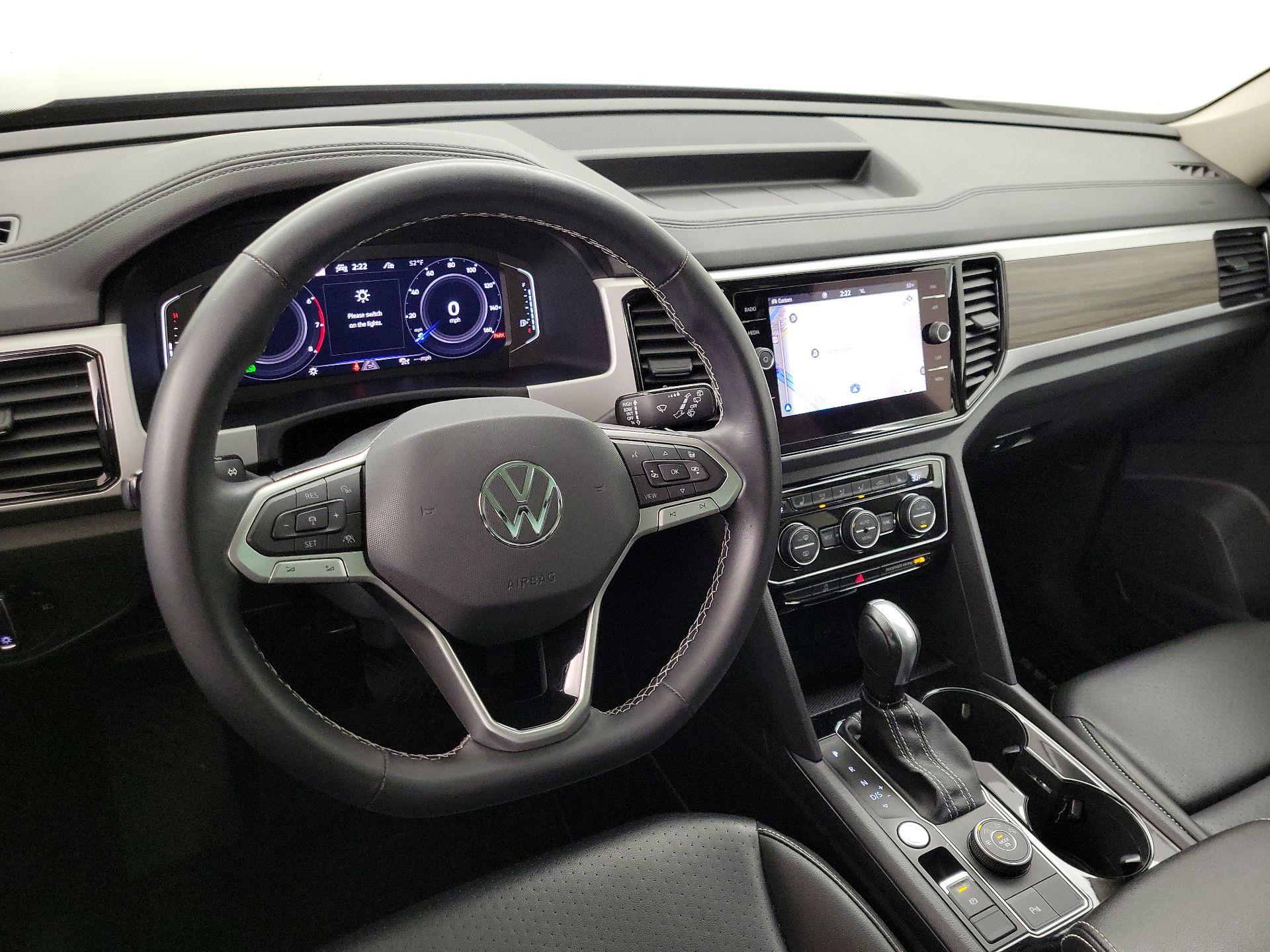 Thumbnail: 2022 Volkswagen Atlas - 9