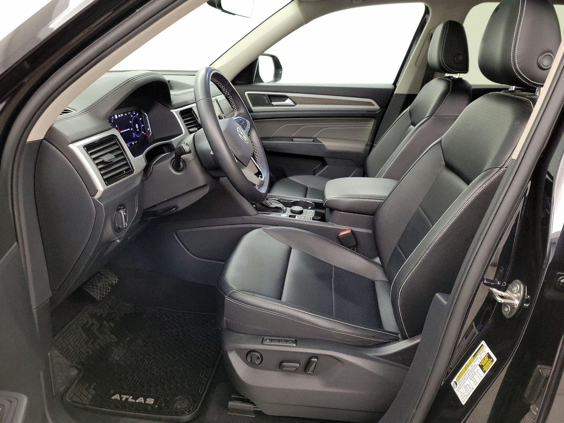 Thumbnail: 2022 Volkswagen Atlas - 11