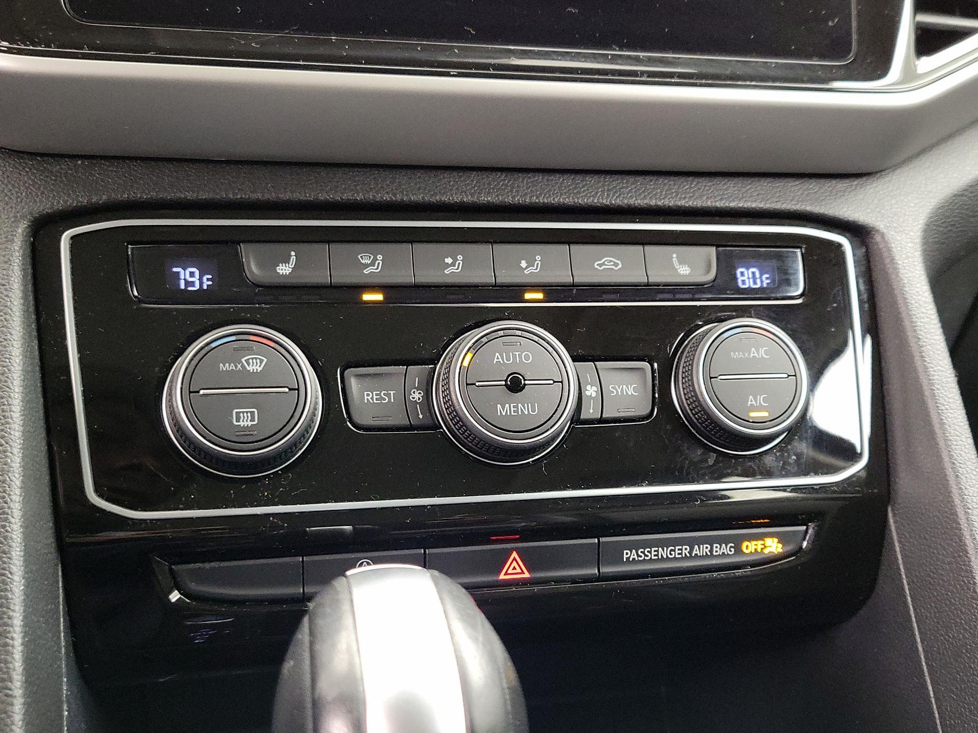 Thumbnail: 2022 Volkswagen Atlas - 17