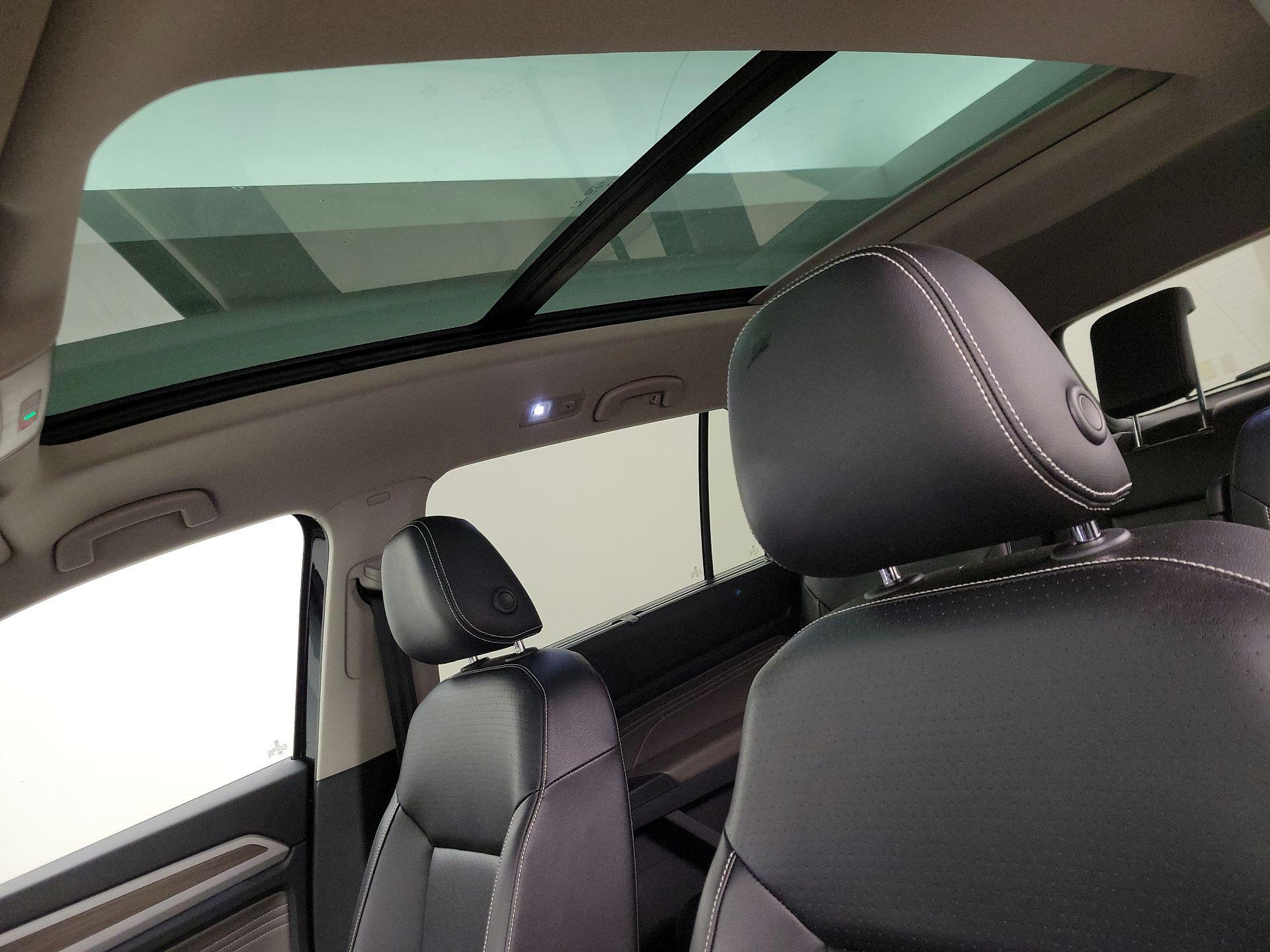 Thumbnail: 2022 Volkswagen Atlas - 20