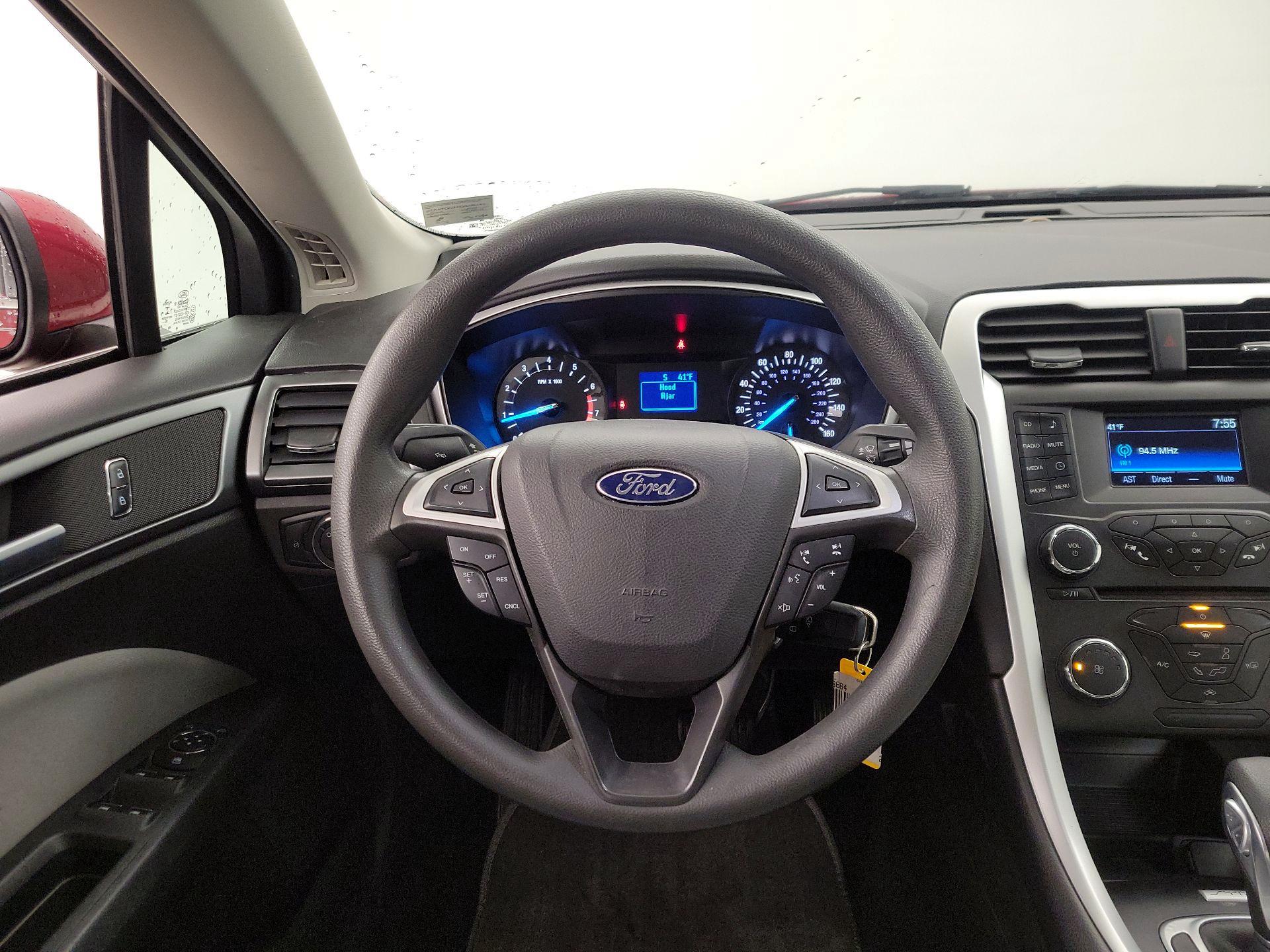 Thumbnail: 2016 Ford Fusion - 10