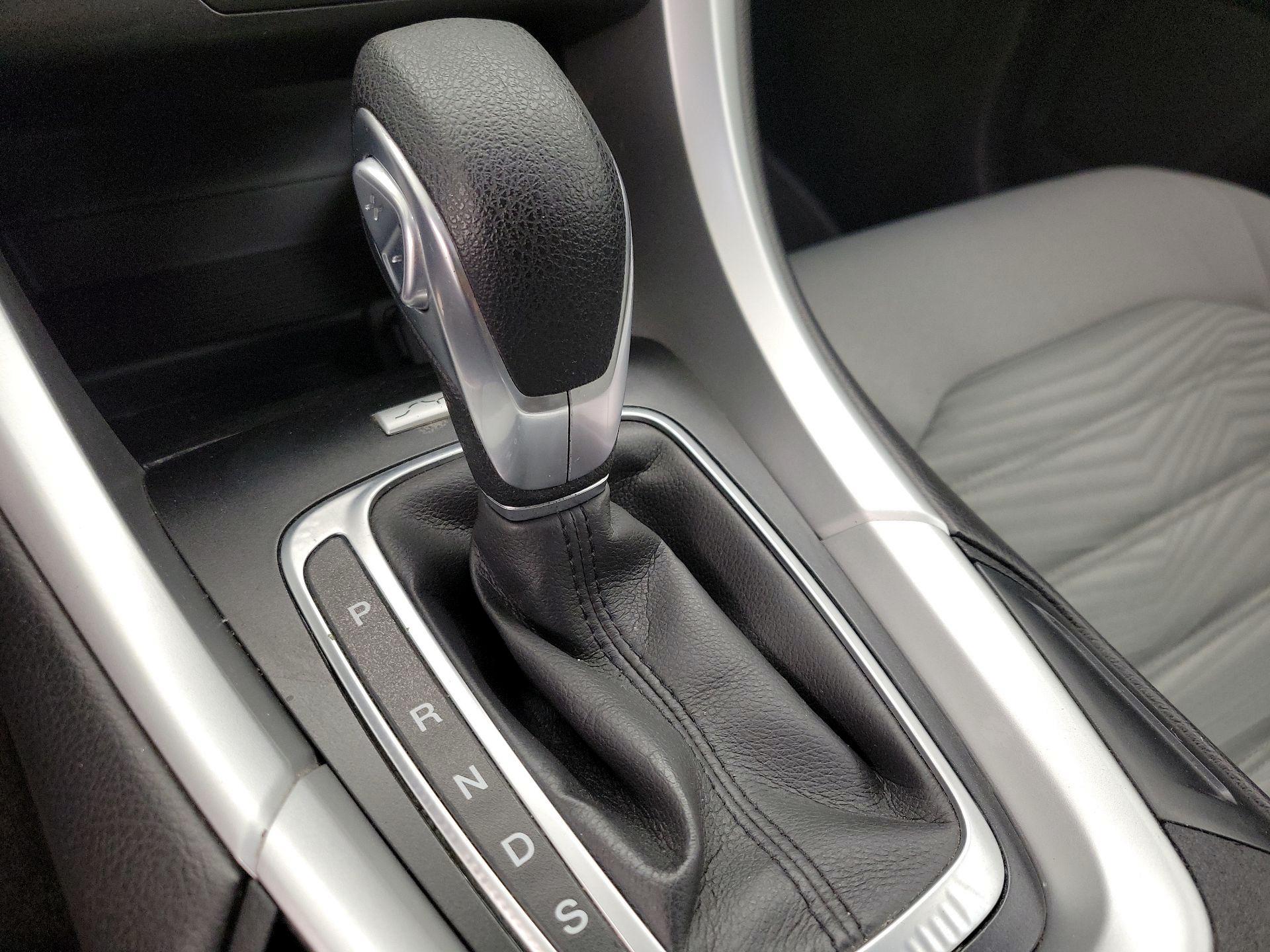 Thumbnail: 2016 Ford Fusion - 17