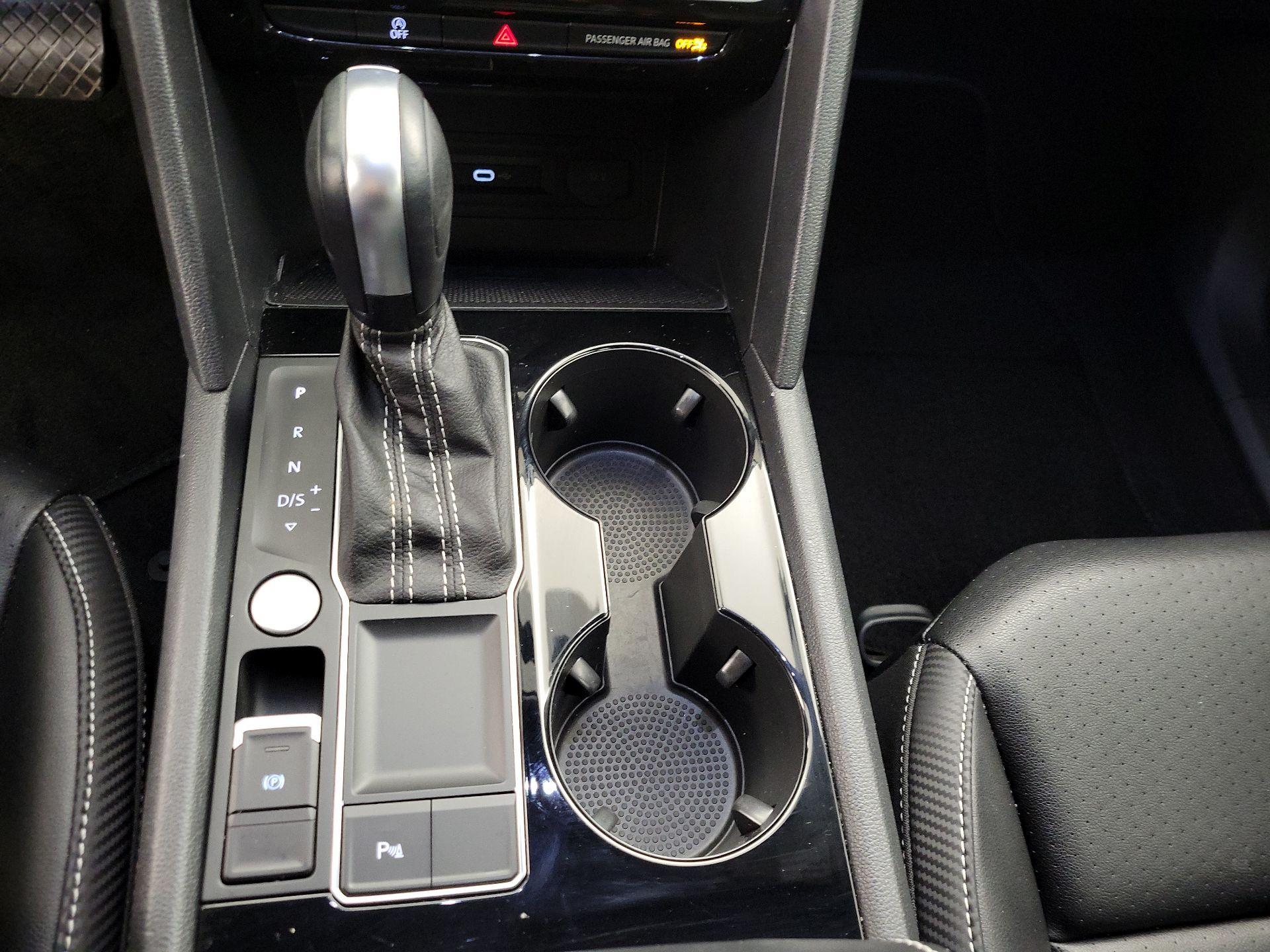 Thumbnail: 2022 Volkswagen Atlas - 17