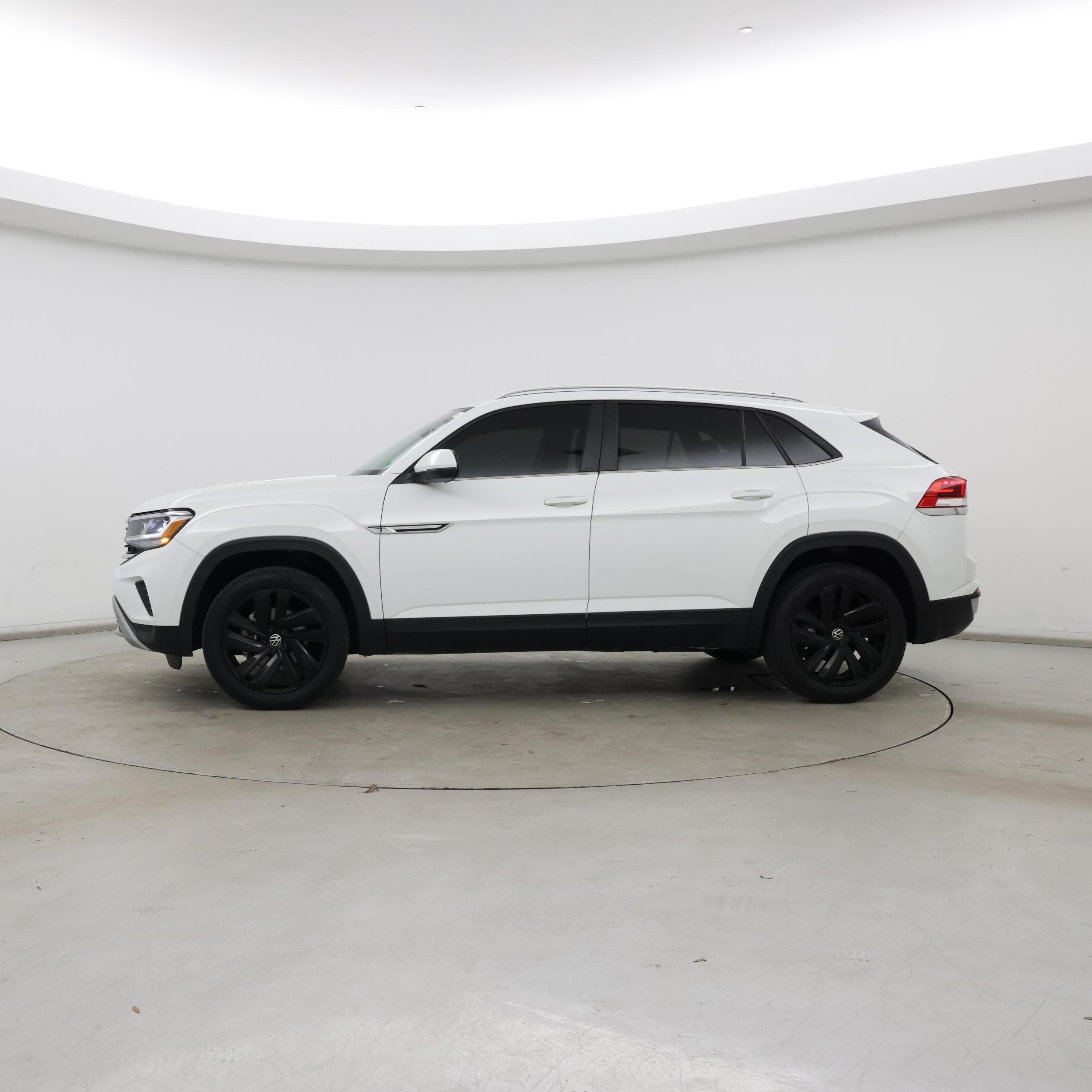 Thumbnail: 2022 Volkswagen Atlas - 3