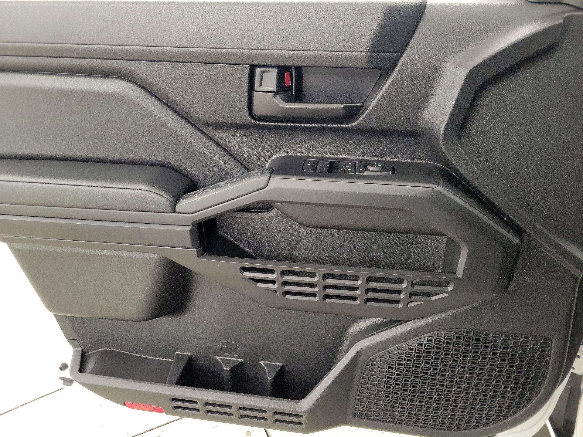 Thumbnail: 2025 Toyota Tacoma - 12