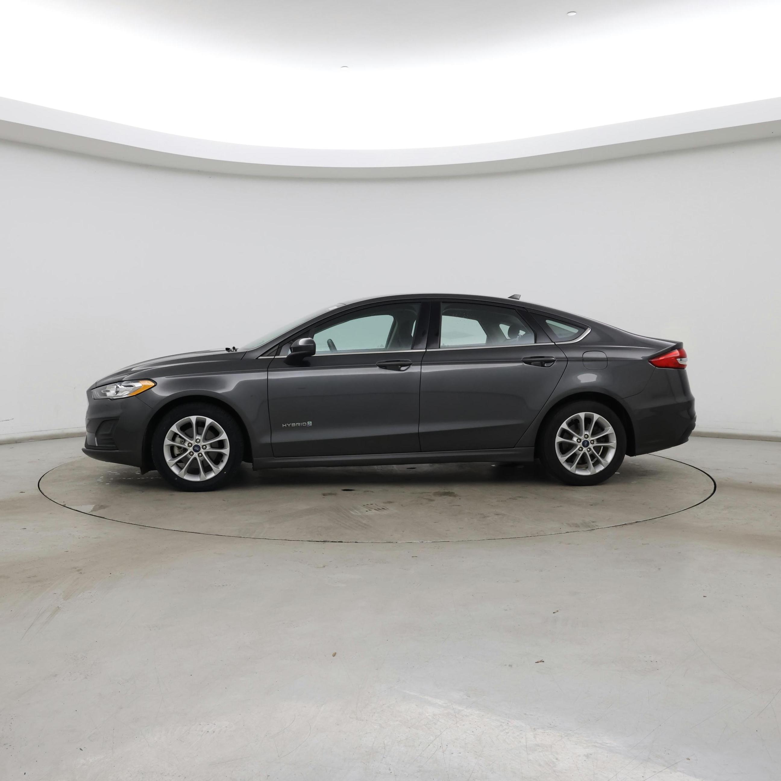 Thumbnail: 2019 Ford Fusion - 3