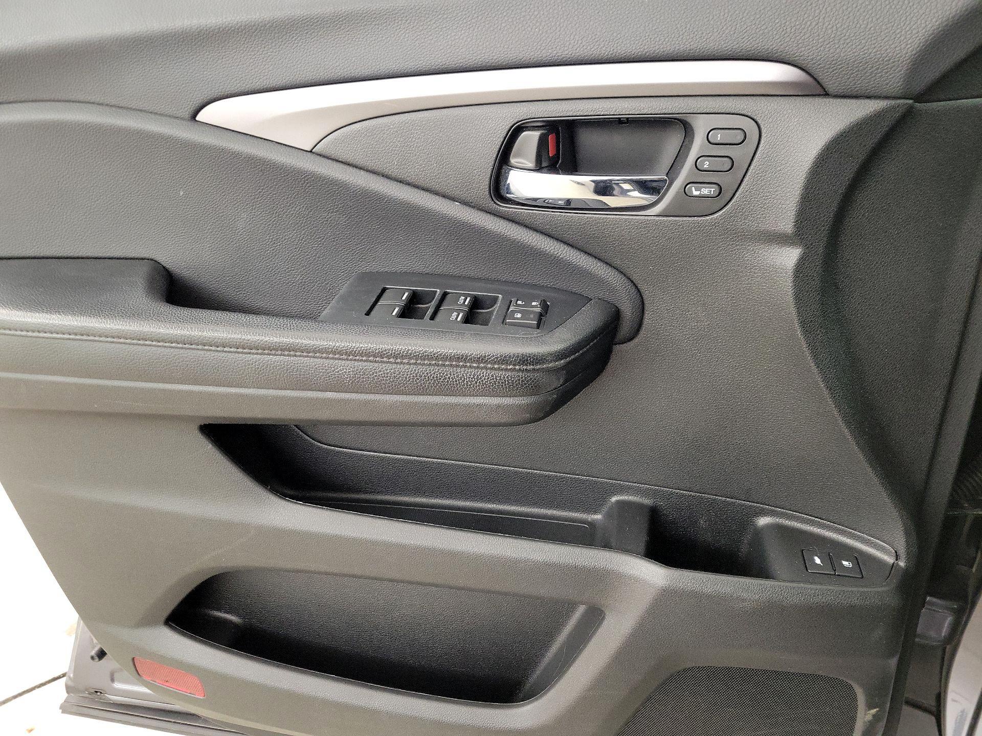 Thumbnail: 2022 Honda Pilot - 12