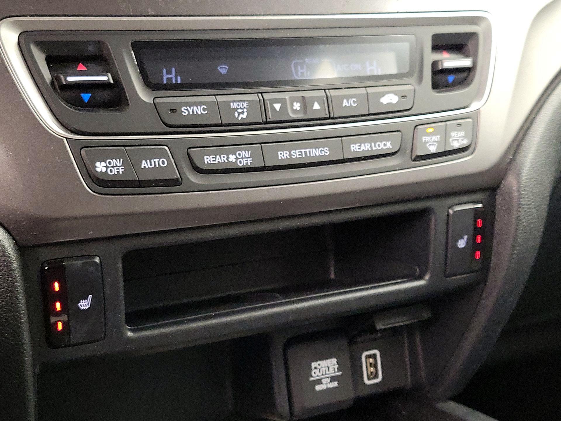 Thumbnail: 2022 Honda Pilot - 16