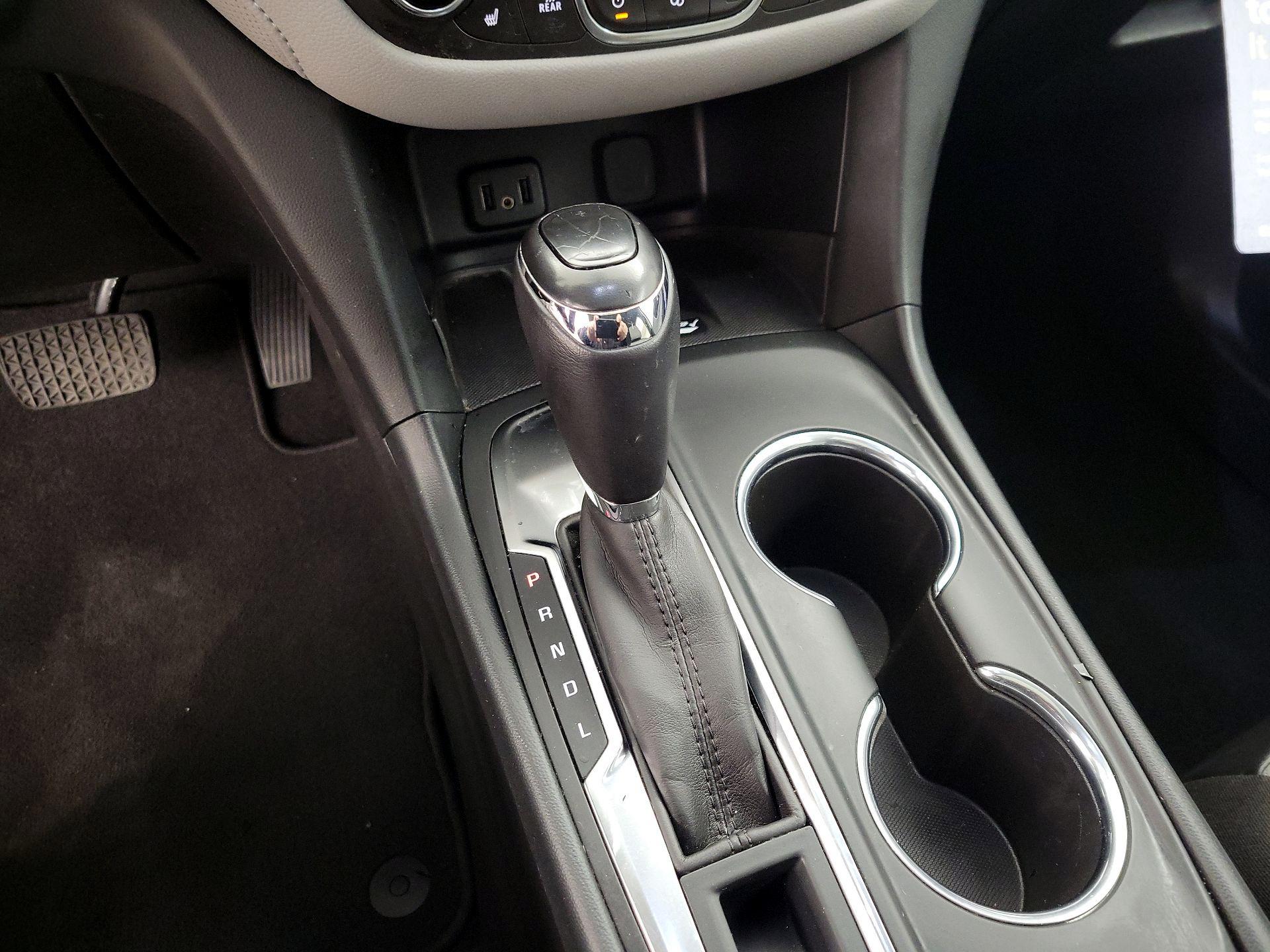 Thumbnail: 2018 Chevrolet Equinox - 17