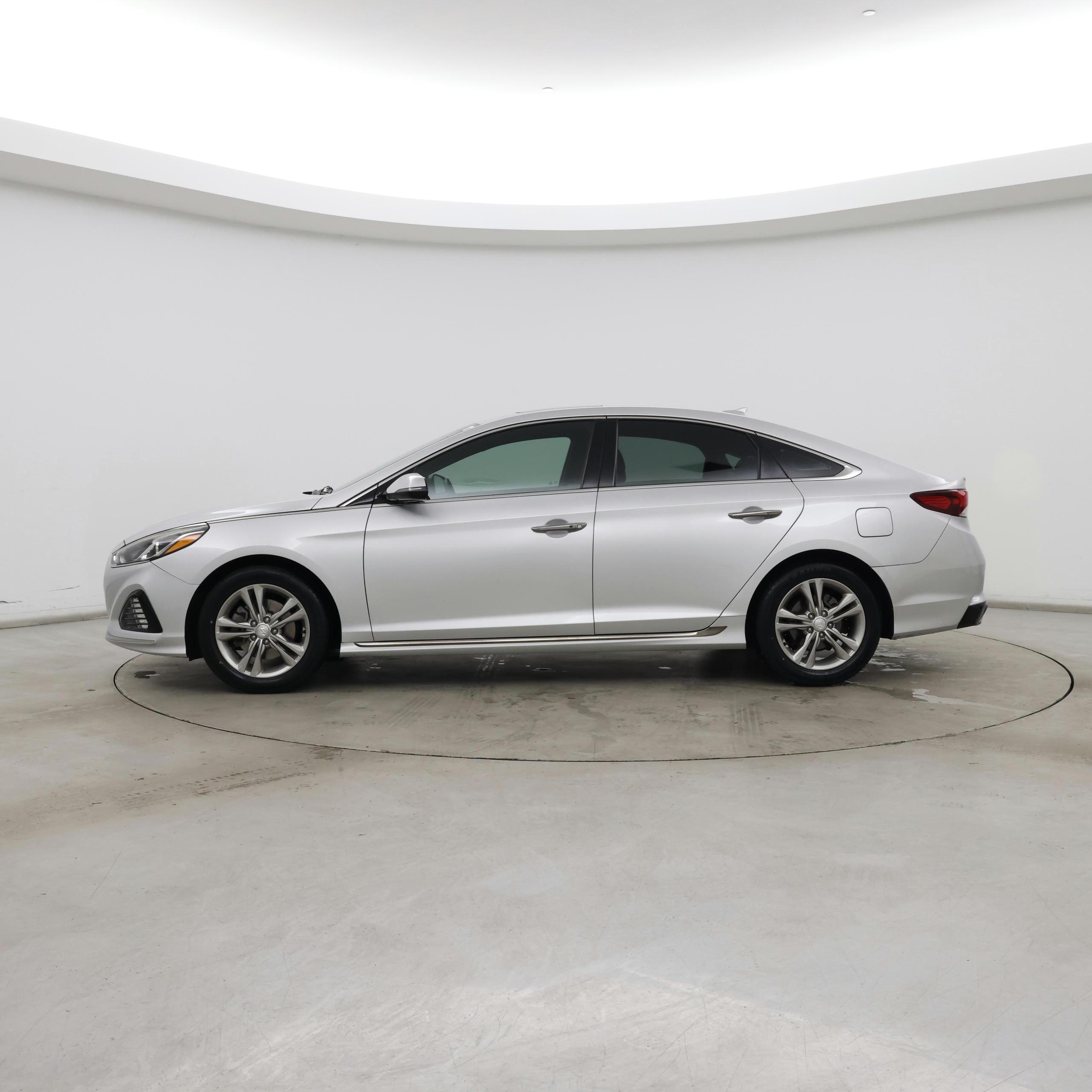 Thumbnail: 2018 Hyundai Sonata - 3